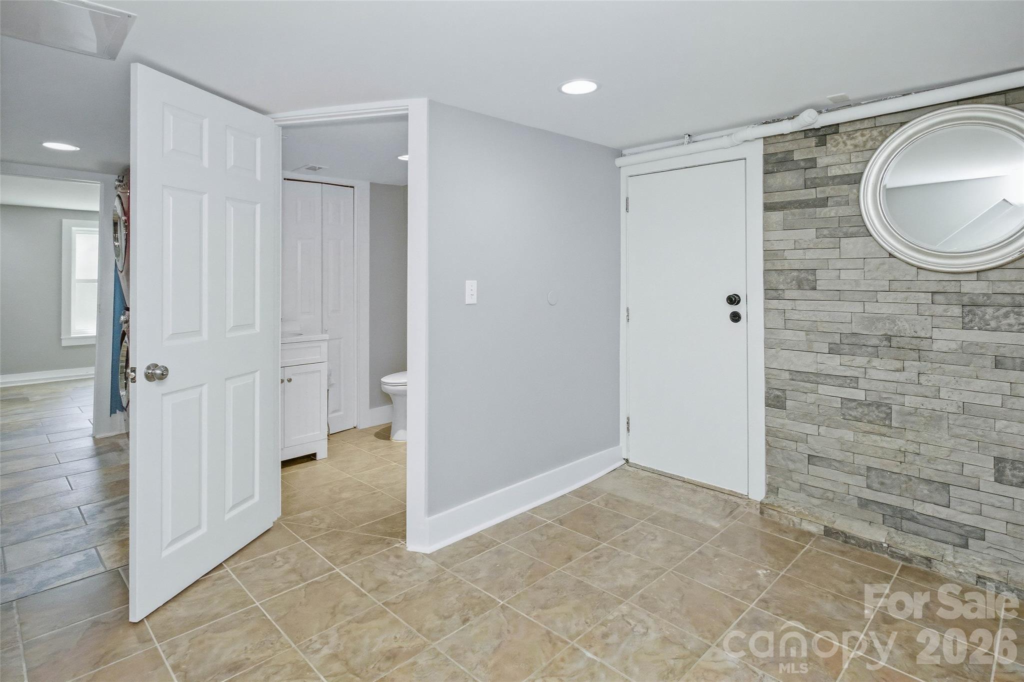 70 Cedar Street Property Photo 27