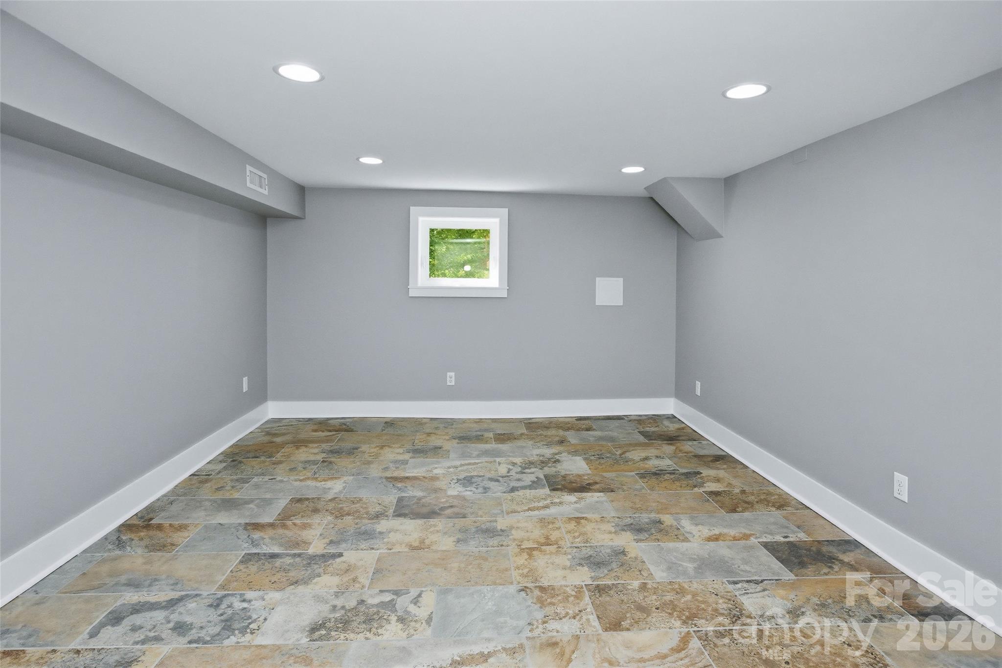70 Cedar Street Property Photo 29