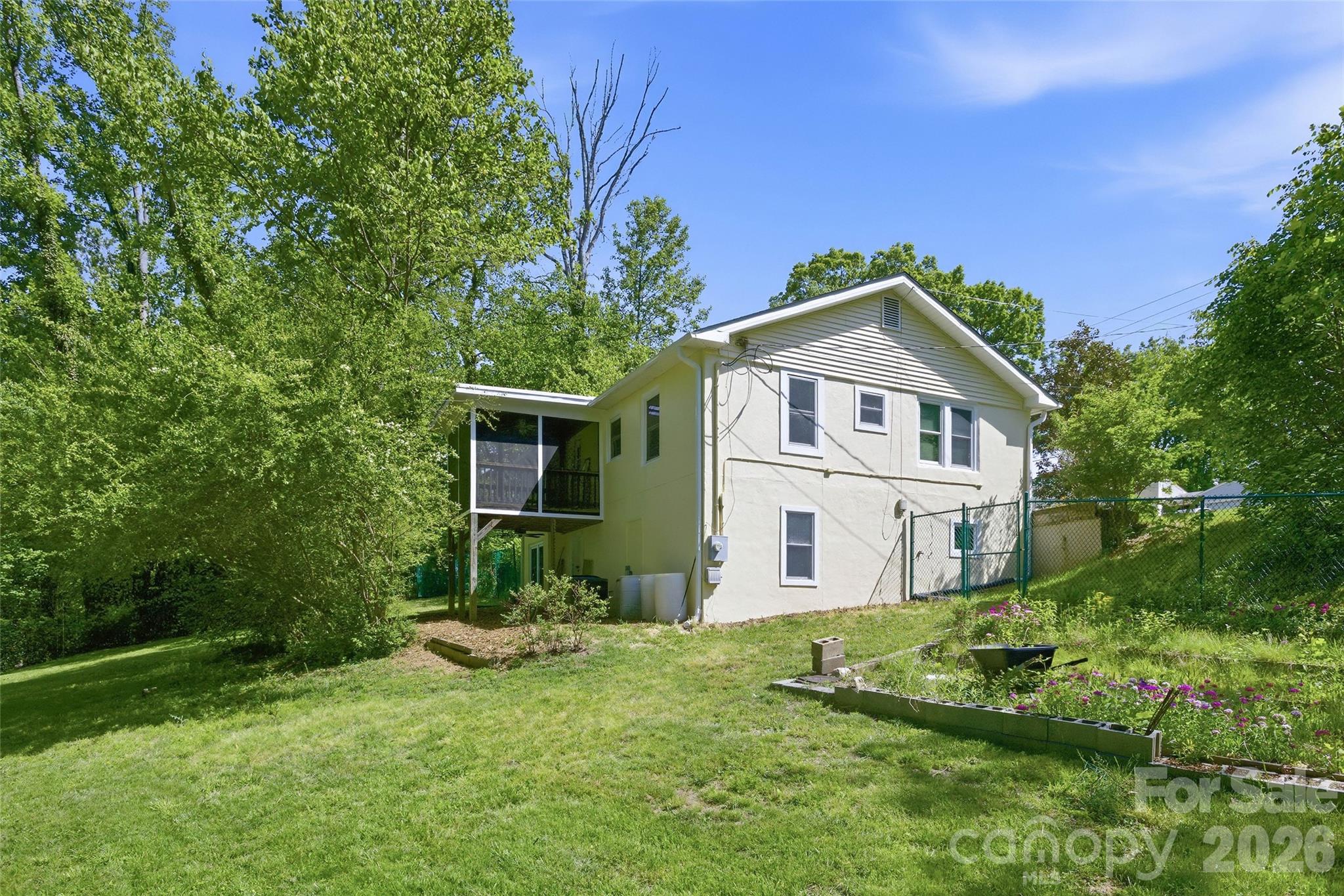 70 Cedar Street Property Photo 39