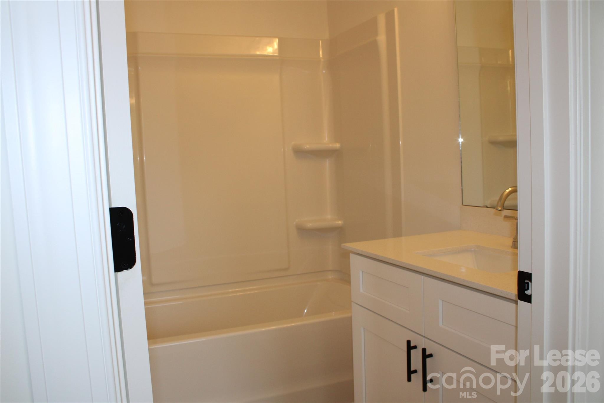 574 W Park Avenue B Property Photo 11