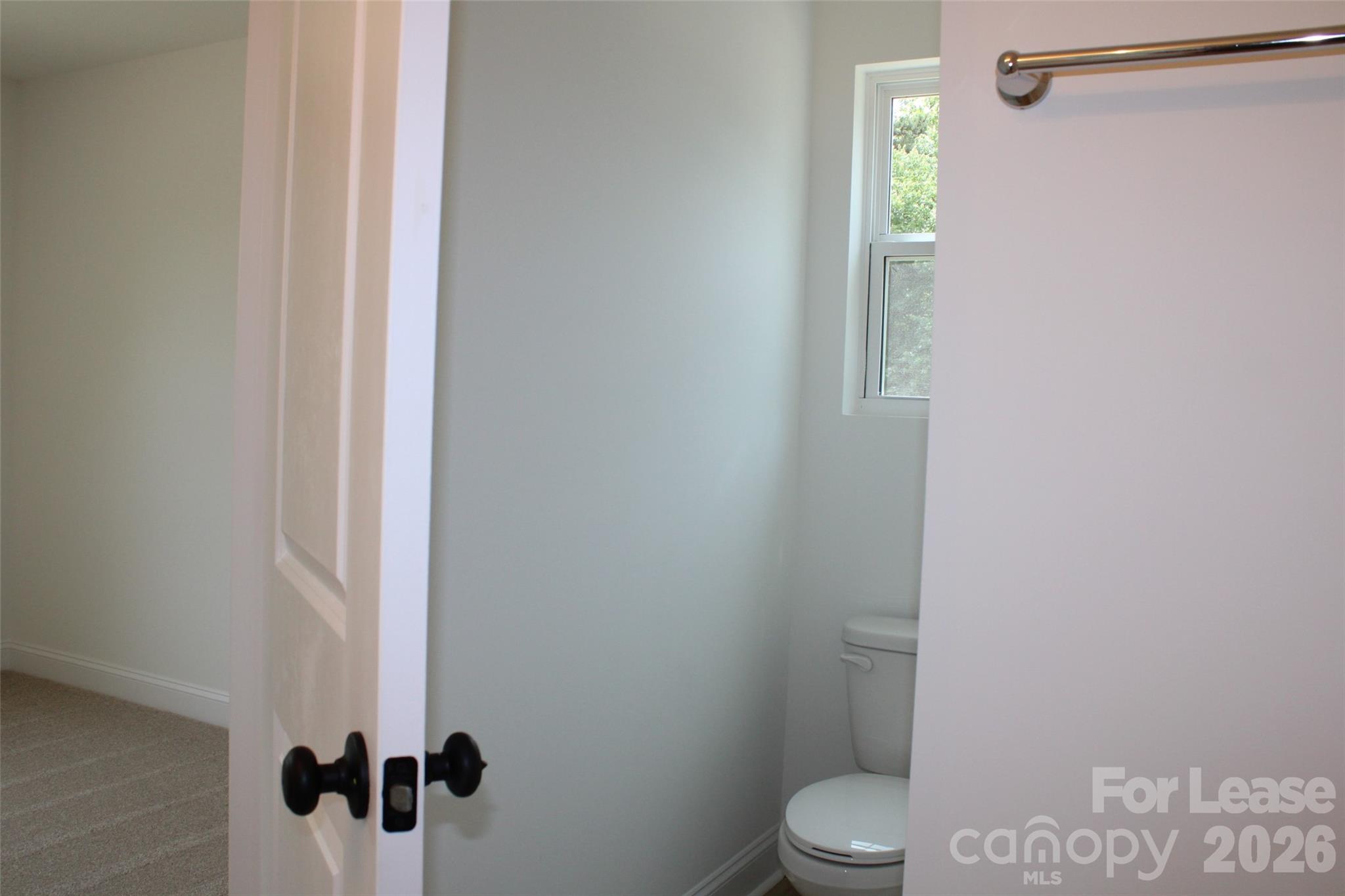 574 W Park Avenue B Property Photo 12