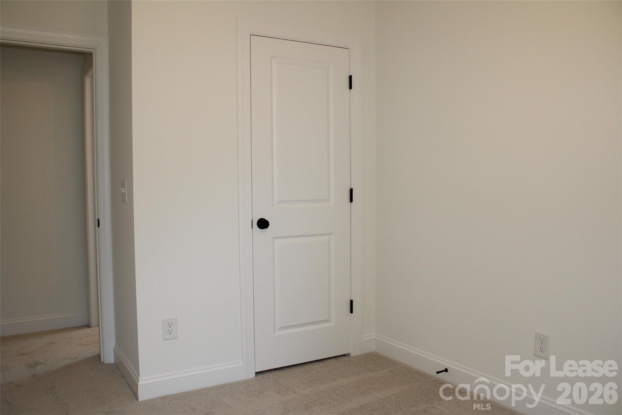 574 W Park Avenue B Property Photo 14