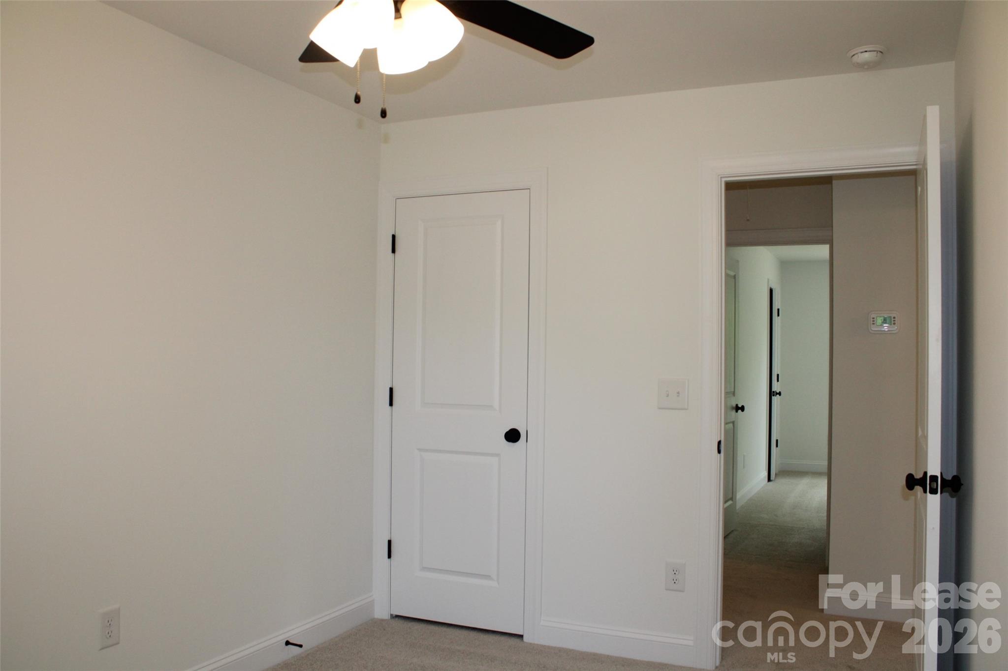 574 W Park Avenue B Property Photo 18