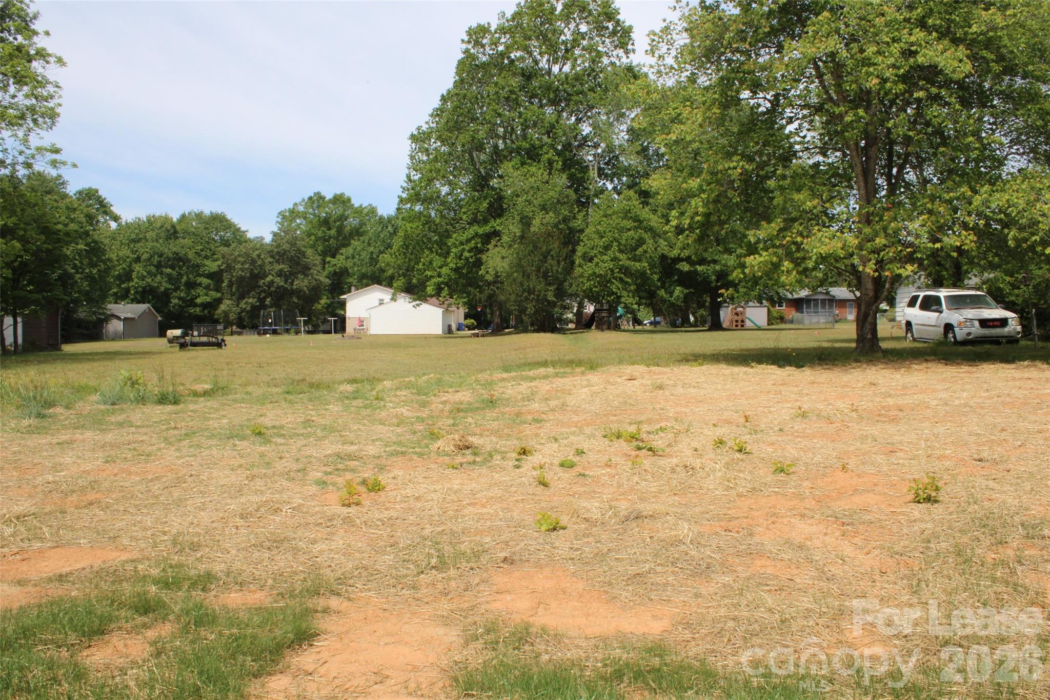 574 W Park Avenue B Property Photo 20