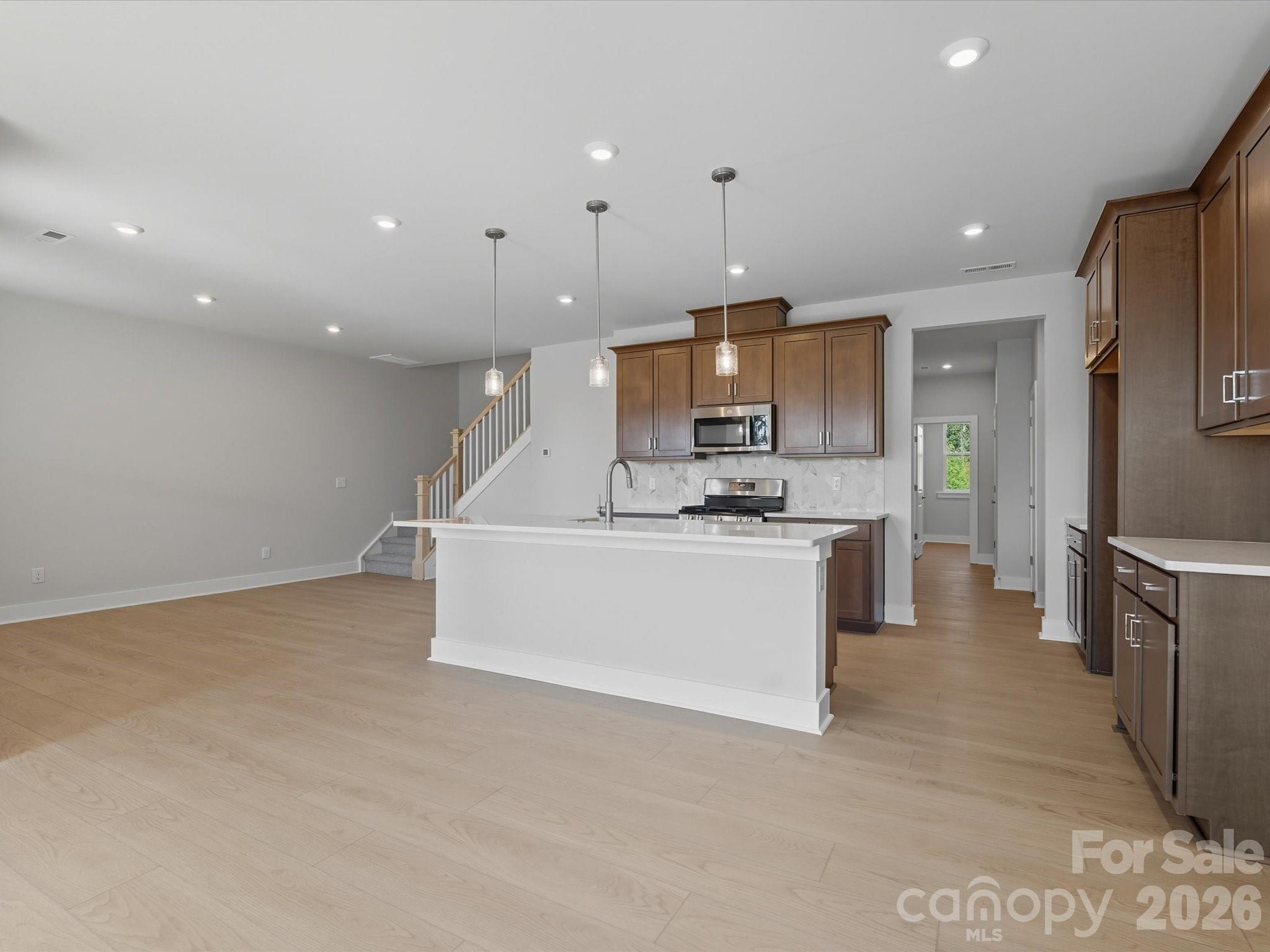 323 Ardmore Drive Property Photo 7