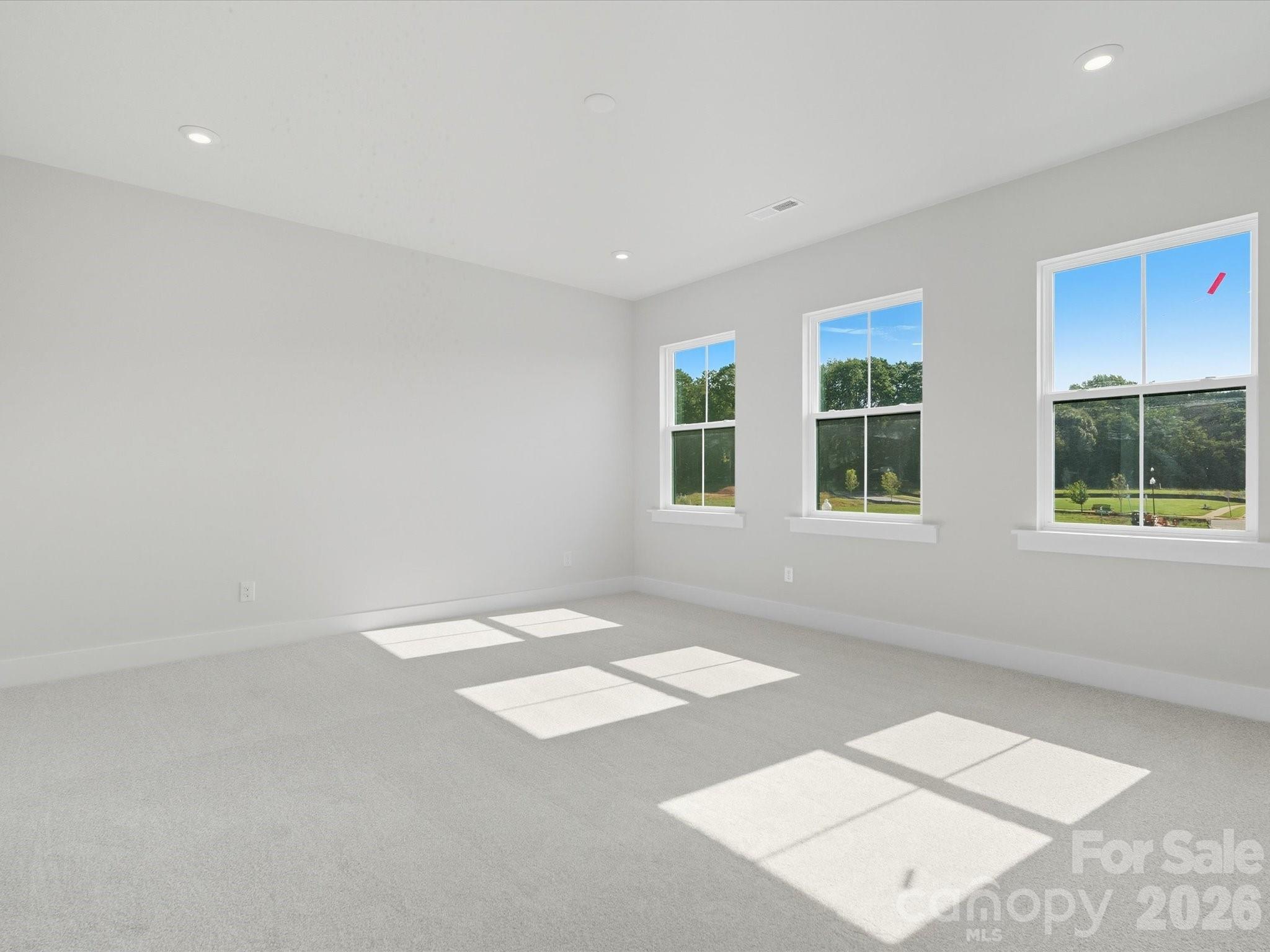 323 Ardmore Drive Property Photo 16