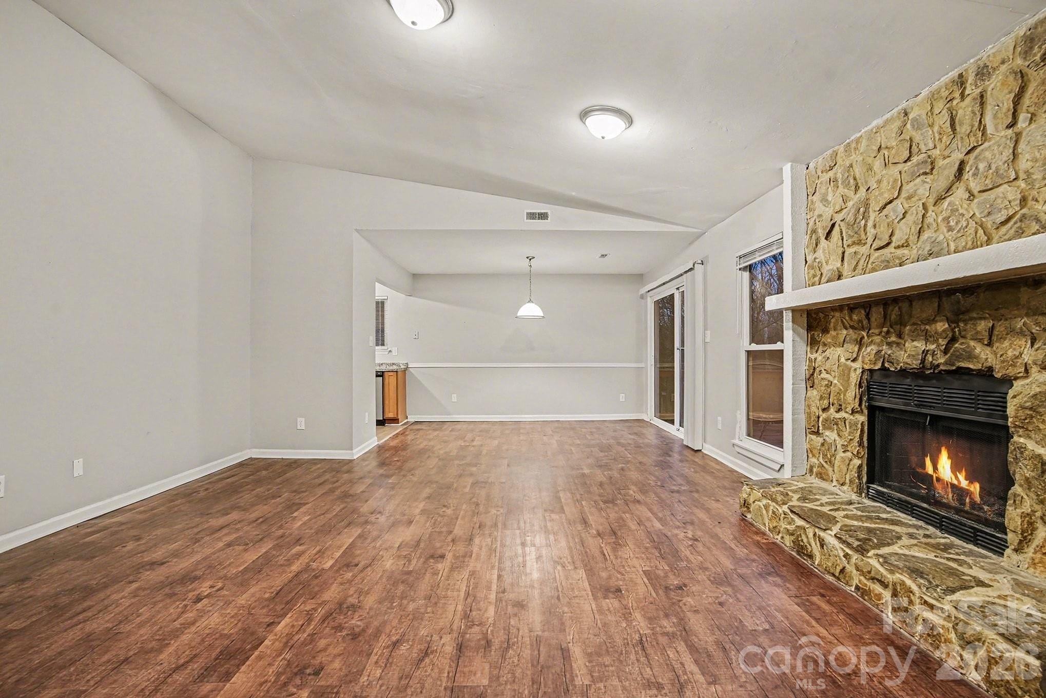 11513 Vista Haven Drive Property Photo 4