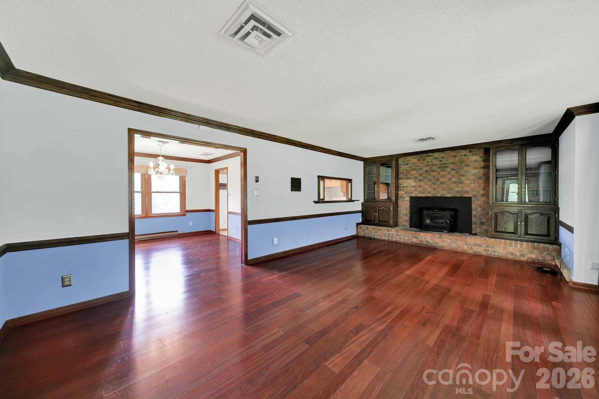 5913 Tom Query Road Property Photo 3