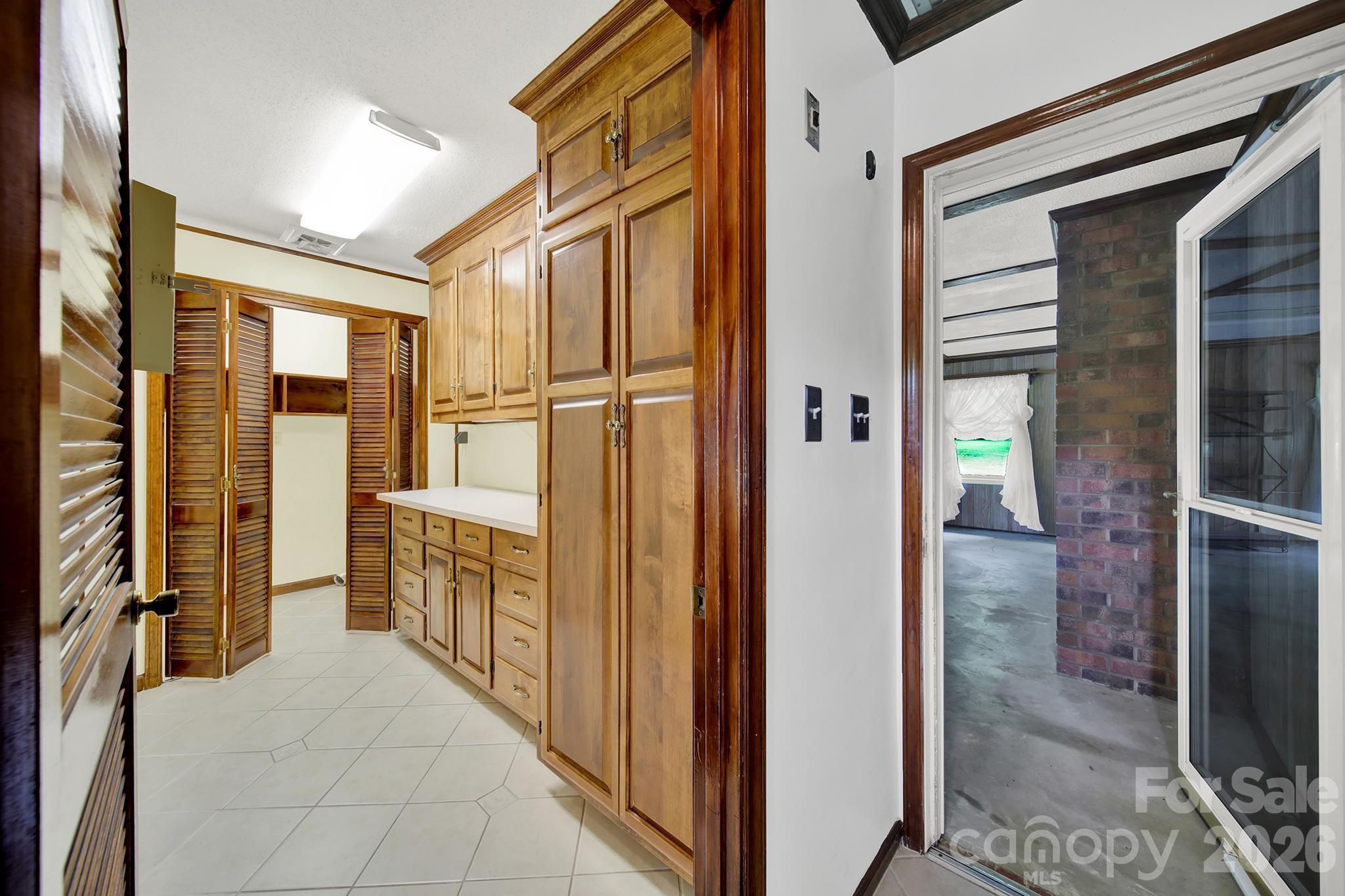 5913 Tom Query Road Property Photo 14