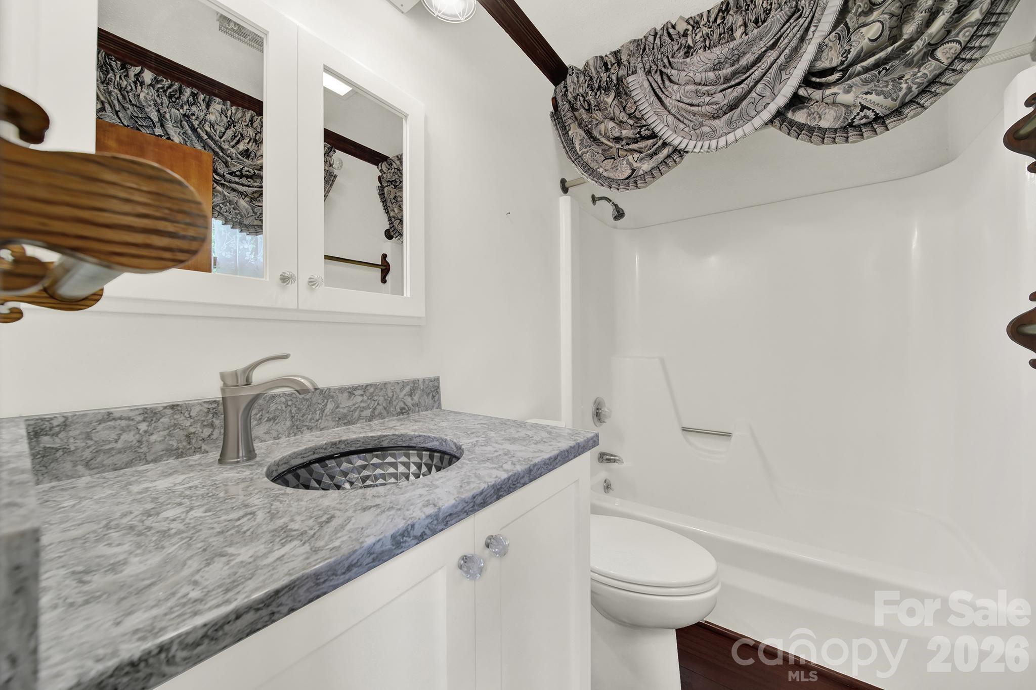 5913 Tom Query Road Property Photo 18