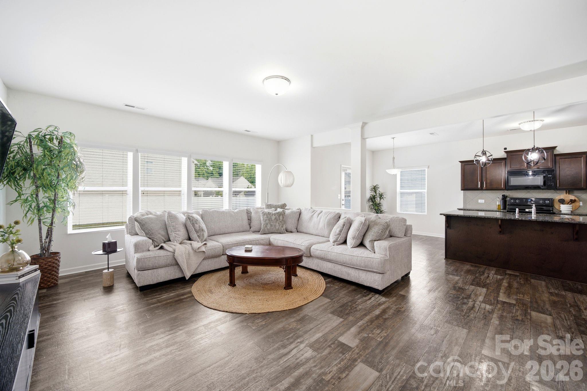1249 Ettrick Avenue Property Photo 6