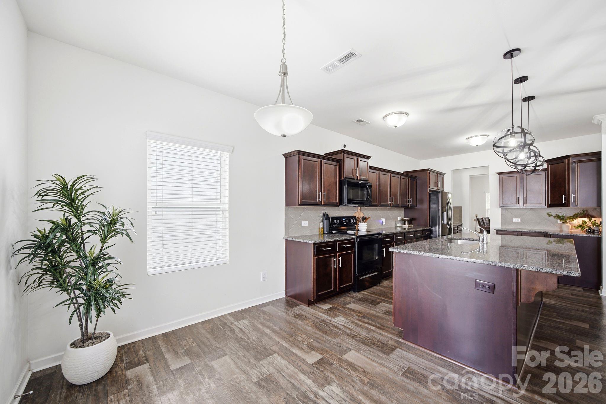 1249 Ettrick Avenue Property Photo 11