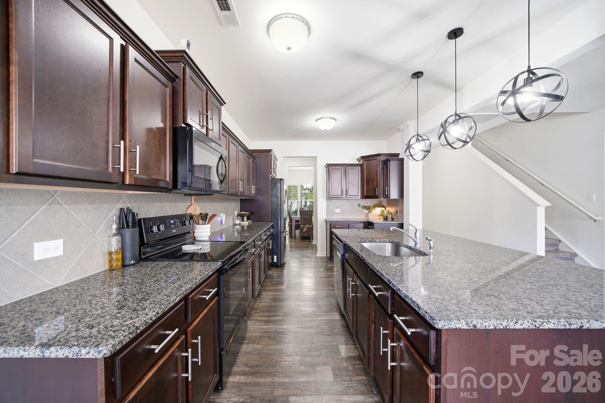 1249 Ettrick Avenue Property Photo 14