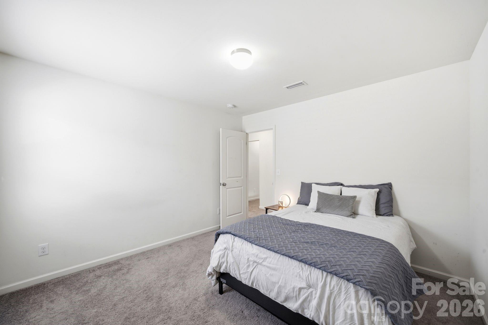 1249 Ettrick Avenue Property Photo 20