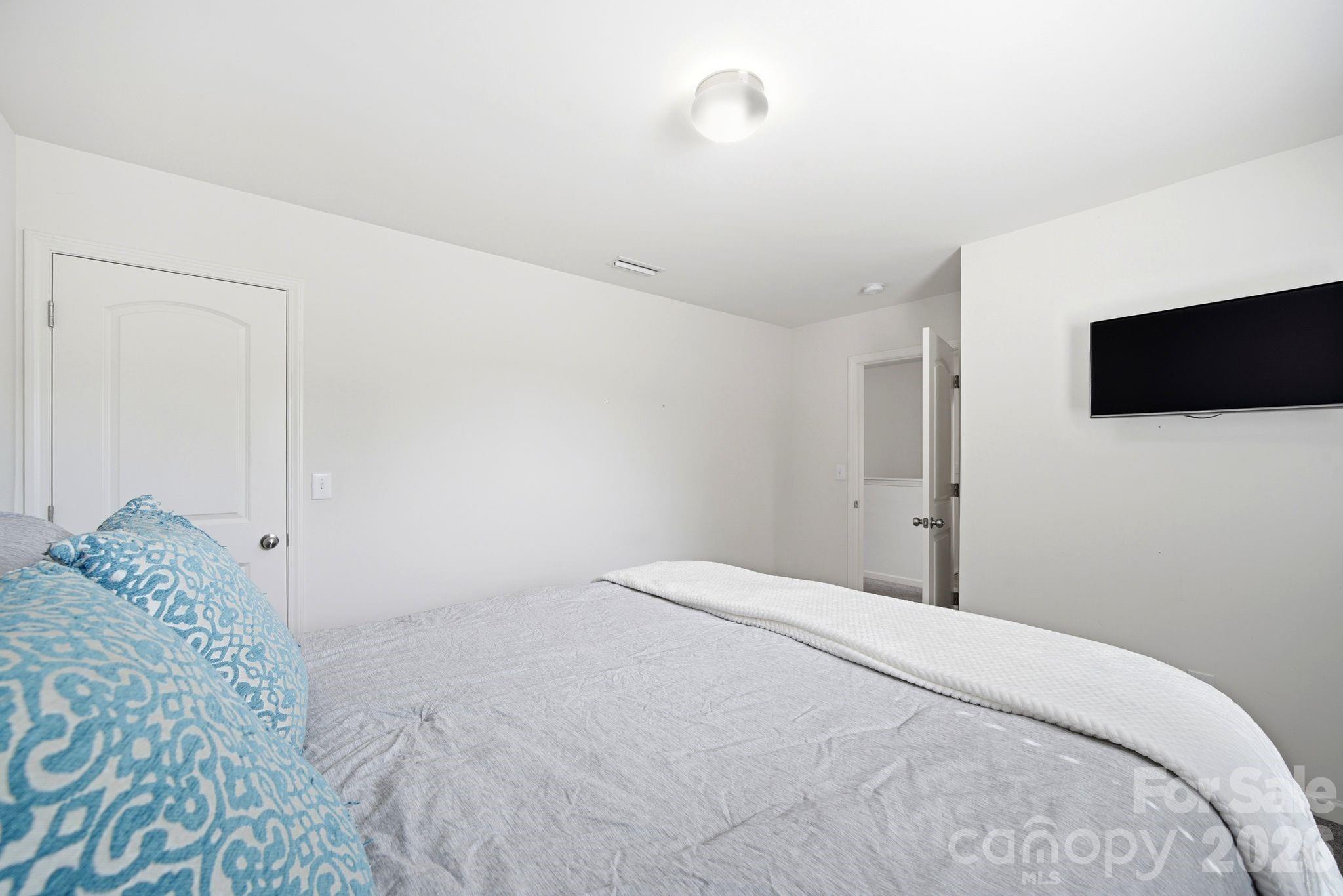 1249 Ettrick Avenue Property Photo 25