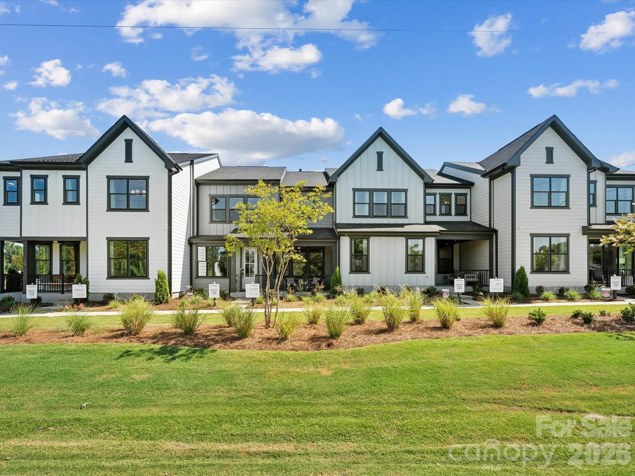 342 Ardmore Drive Property Photo 1
