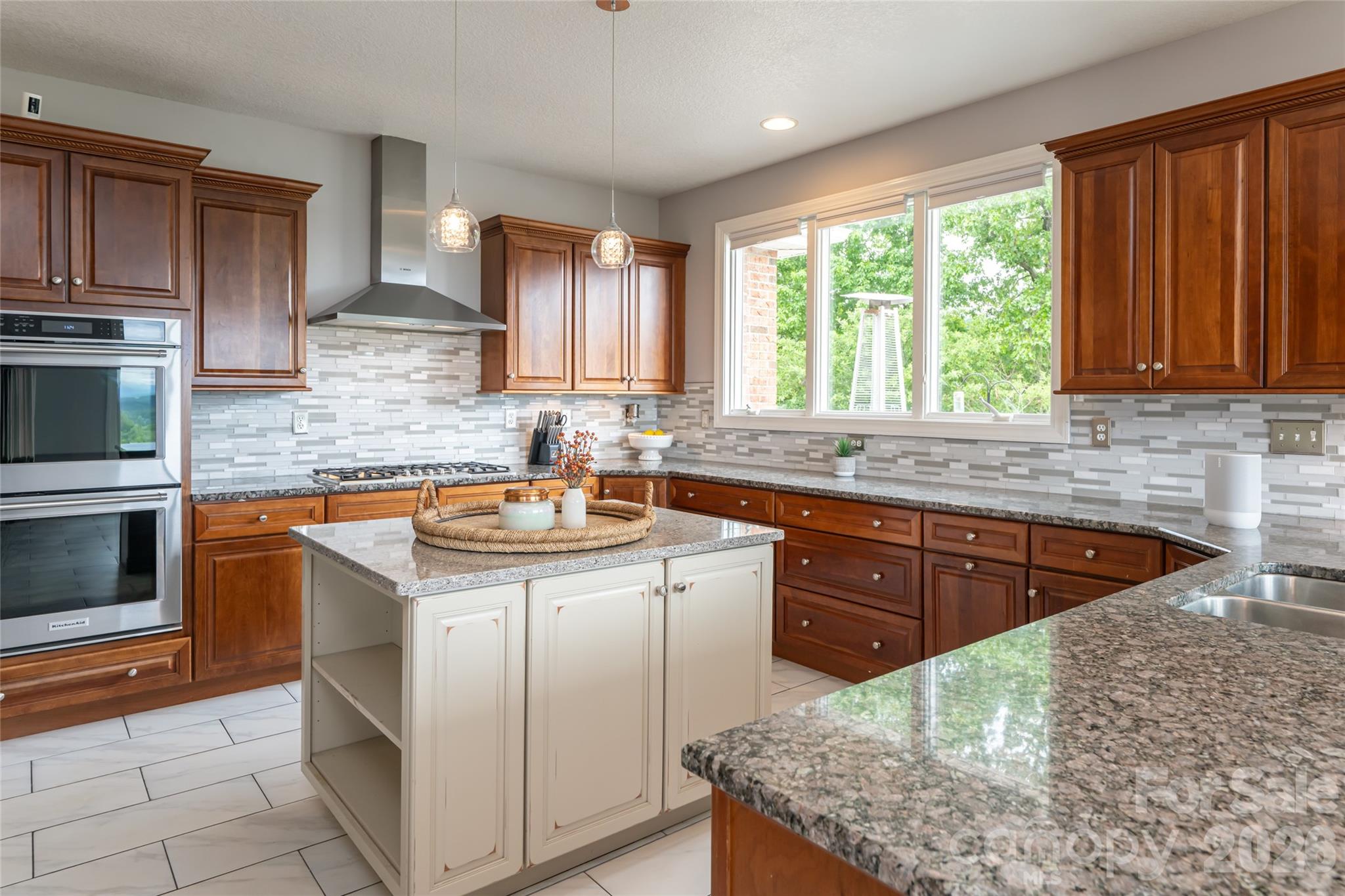 153 Mills Place Property Photo 13
