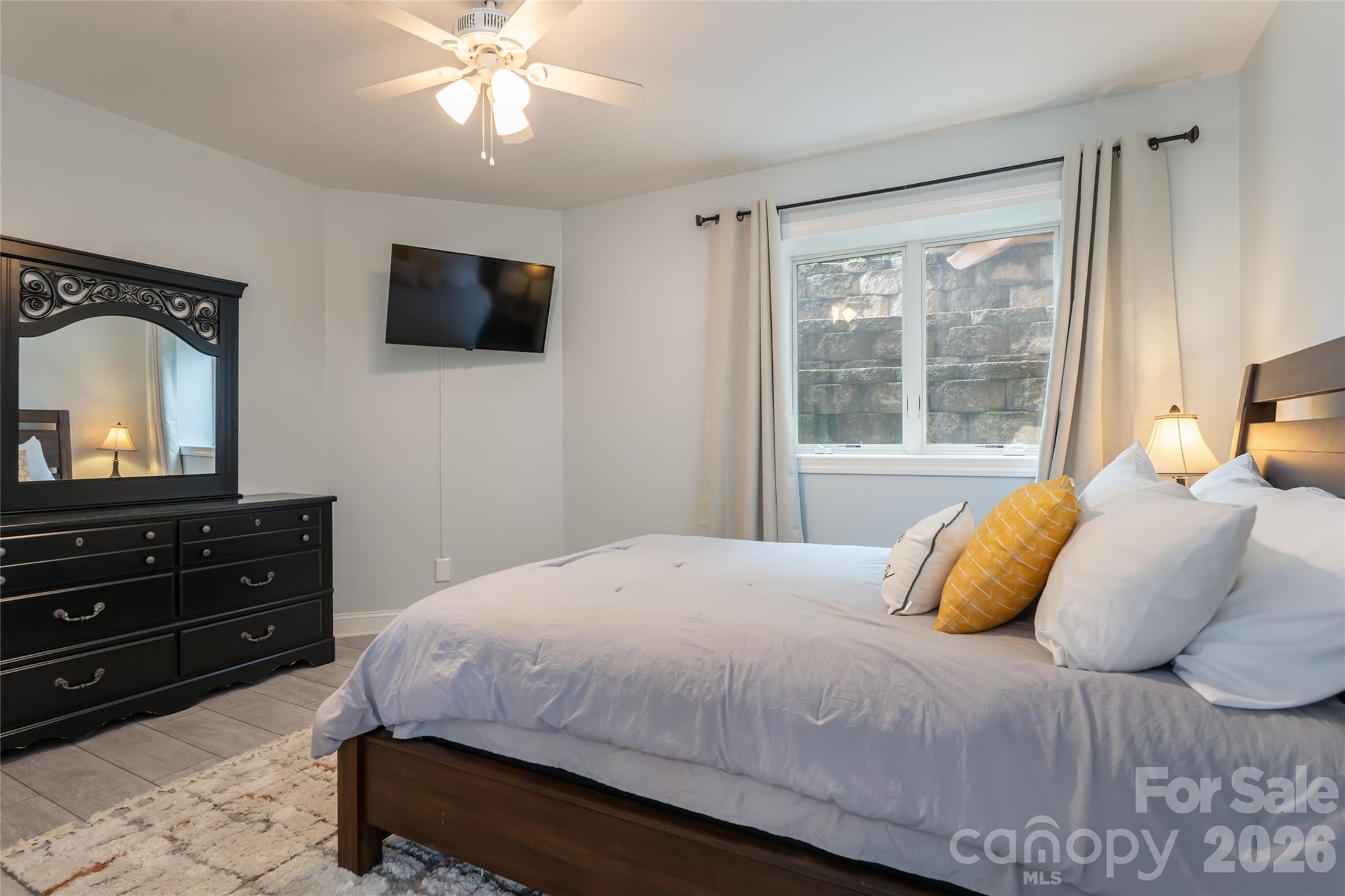 153 Mills Place Property Photo 38