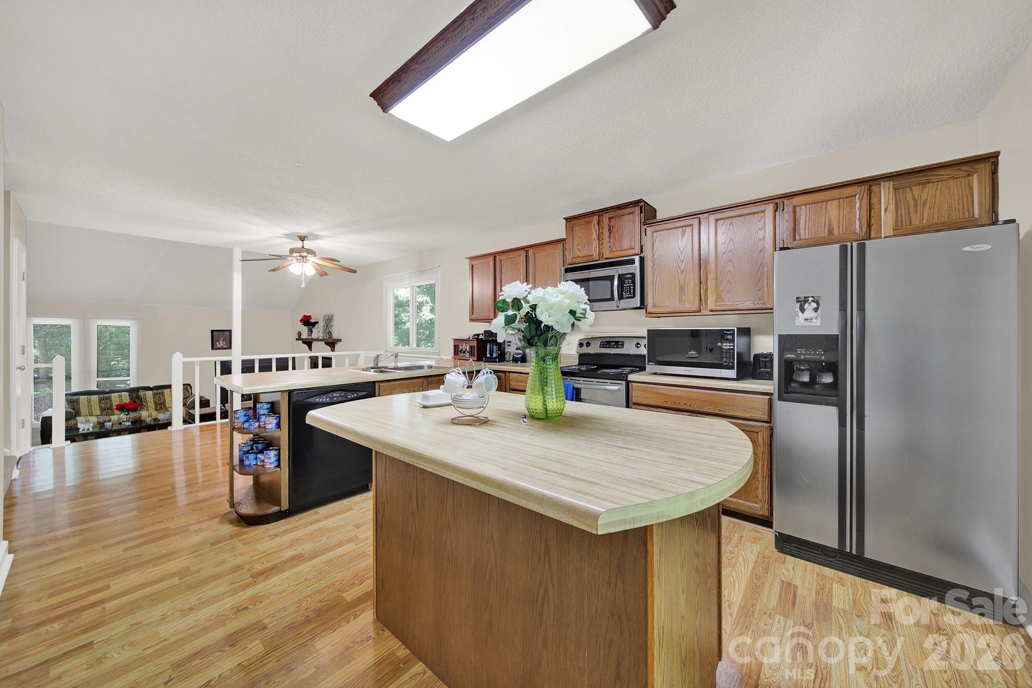11510 Gelding Drive Property Photo 5