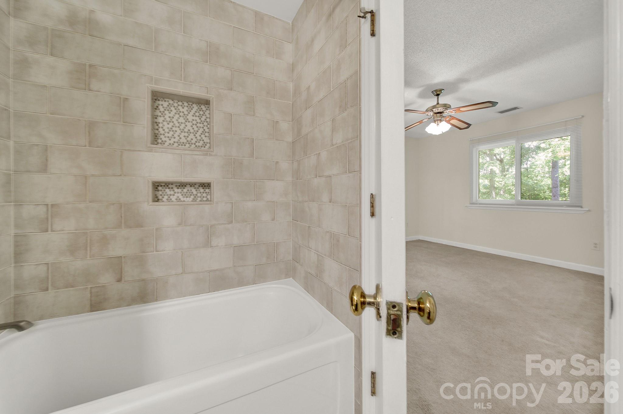 11510 Gelding Drive Property Photo 31