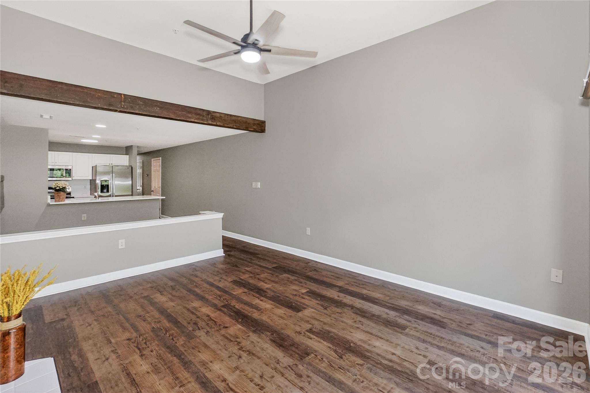 104 Pier 33 Drive 312 Property Photo 11