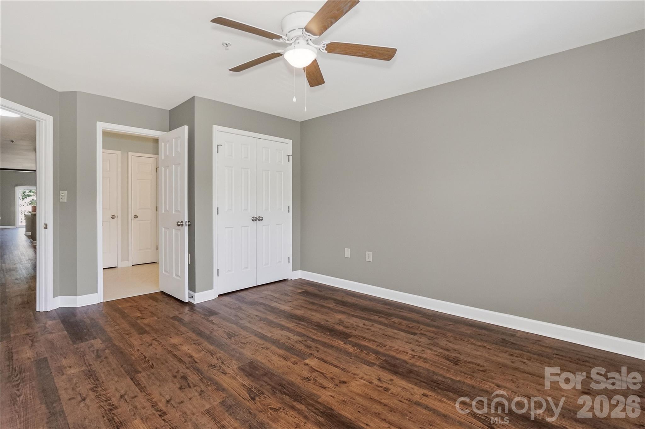 104 Pier 33 Drive 312 Property Photo 21