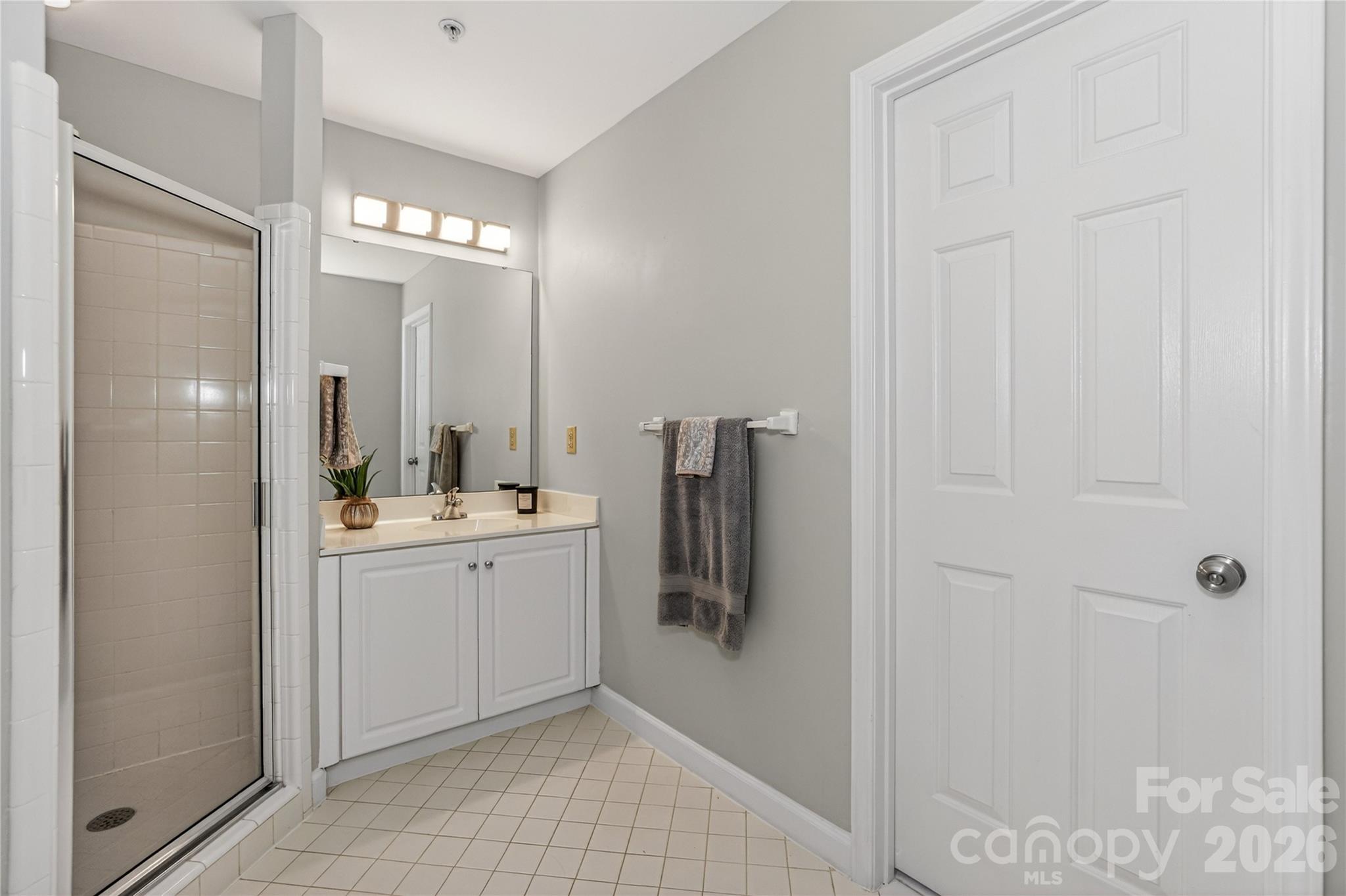104 Pier 33 Drive 312 Property Photo 23