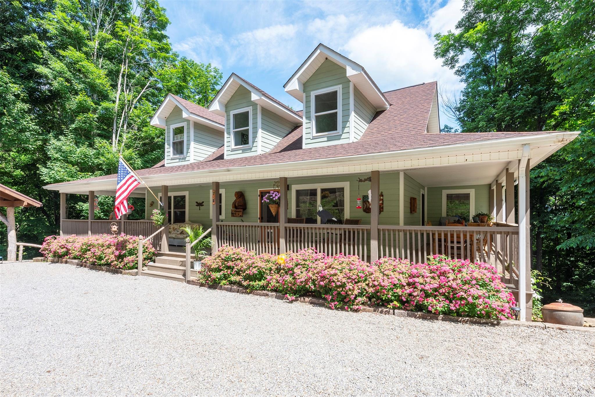 78 Spellbound Road Property Photo 1