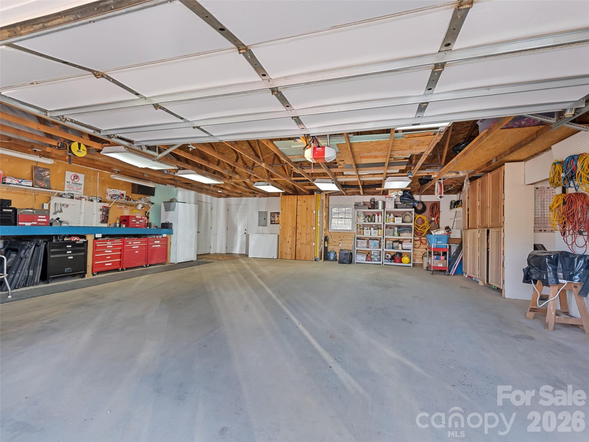 136 Peaceful Valley Drive Property Photo 2