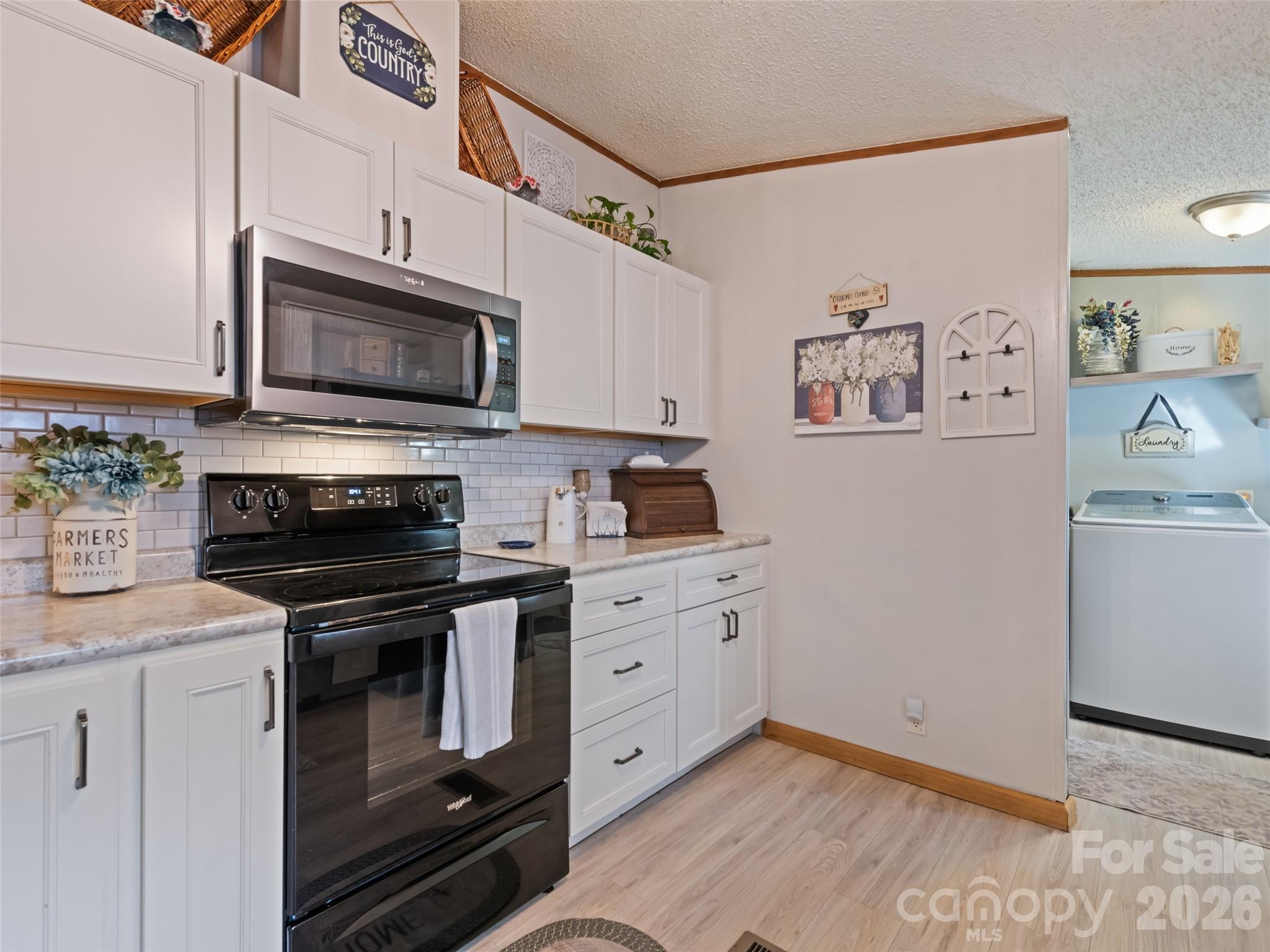 136 Peaceful Valley Drive Property Photo 11