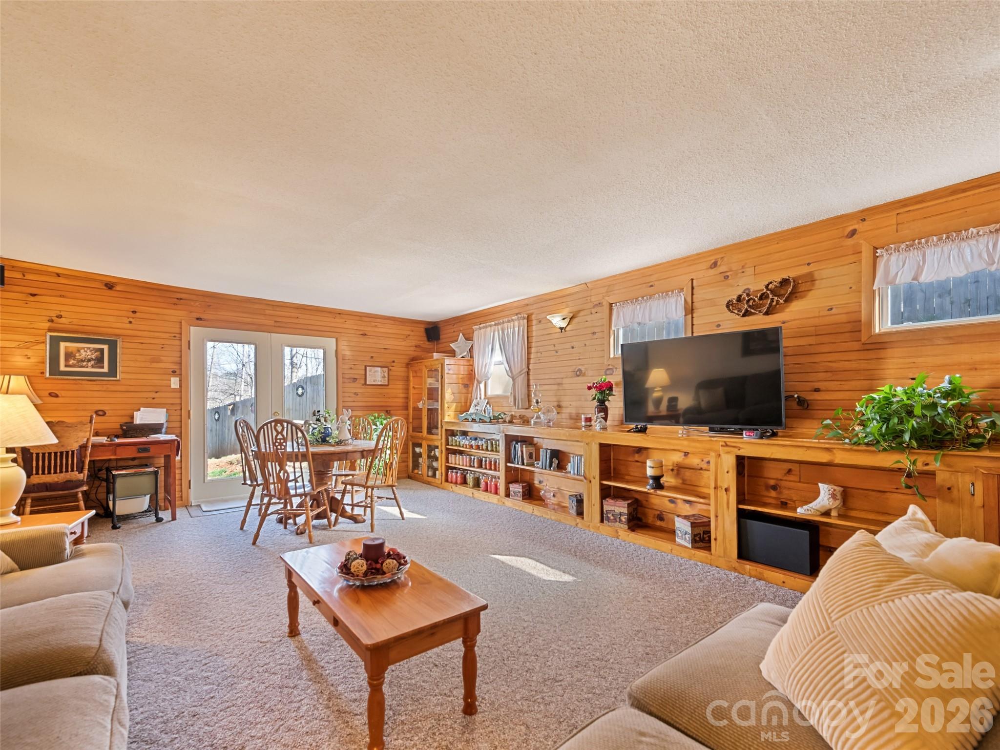 136 Peaceful Valley Drive Property Photo 17
