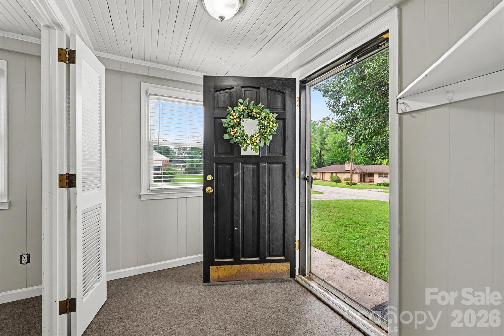1599 Hillcrest Avenue Property Photo 20