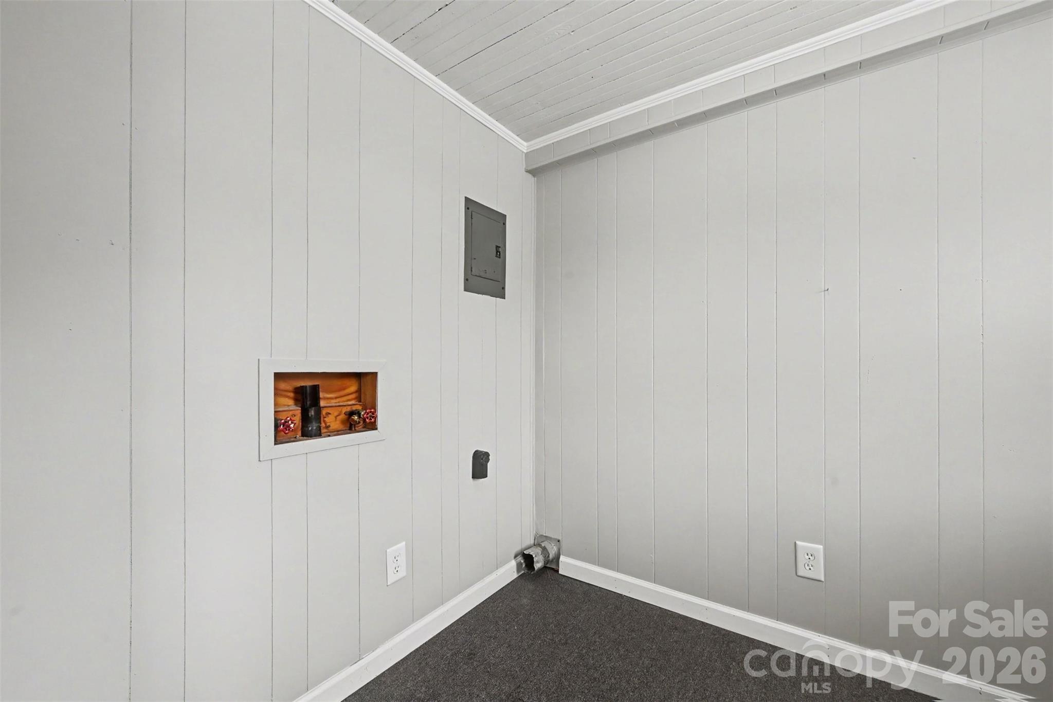 1599 Hillcrest Avenue Property Photo 25
