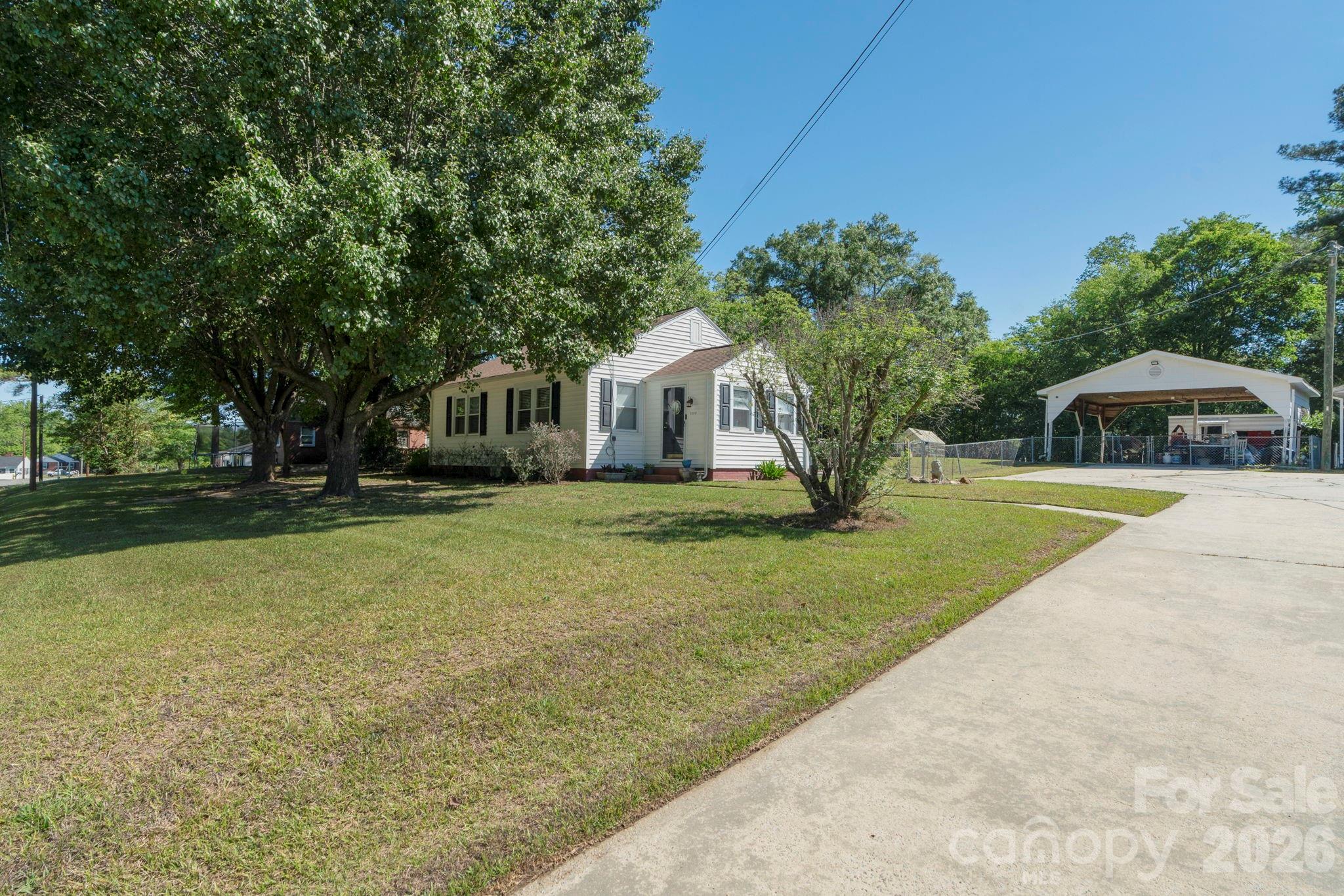 1599 Hillcrest Avenue Property Photo 27