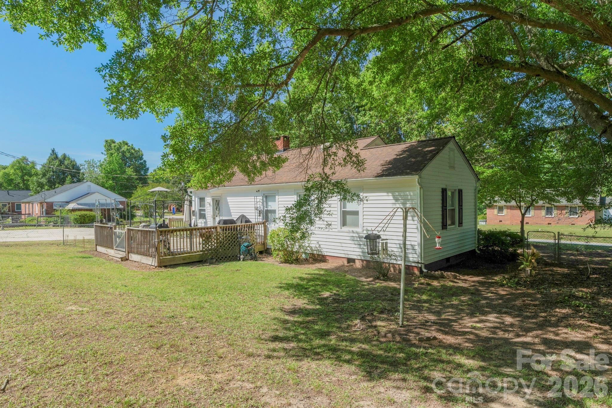 1599 Hillcrest Avenue Property Photo 30