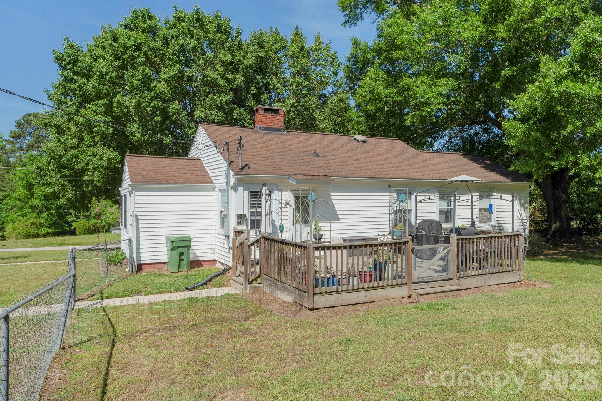 1599 Hillcrest Avenue Property Photo 32
