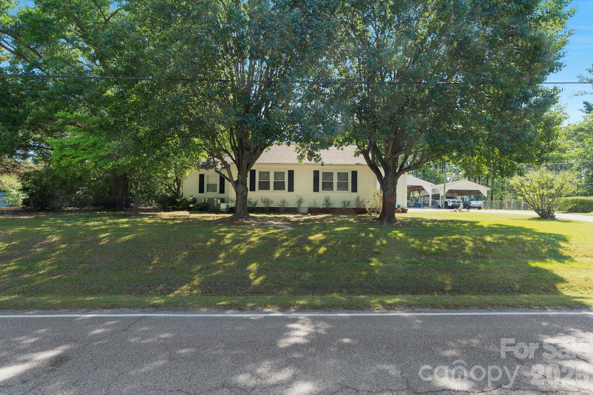 1599 Hillcrest Avenue Property Photo 41
