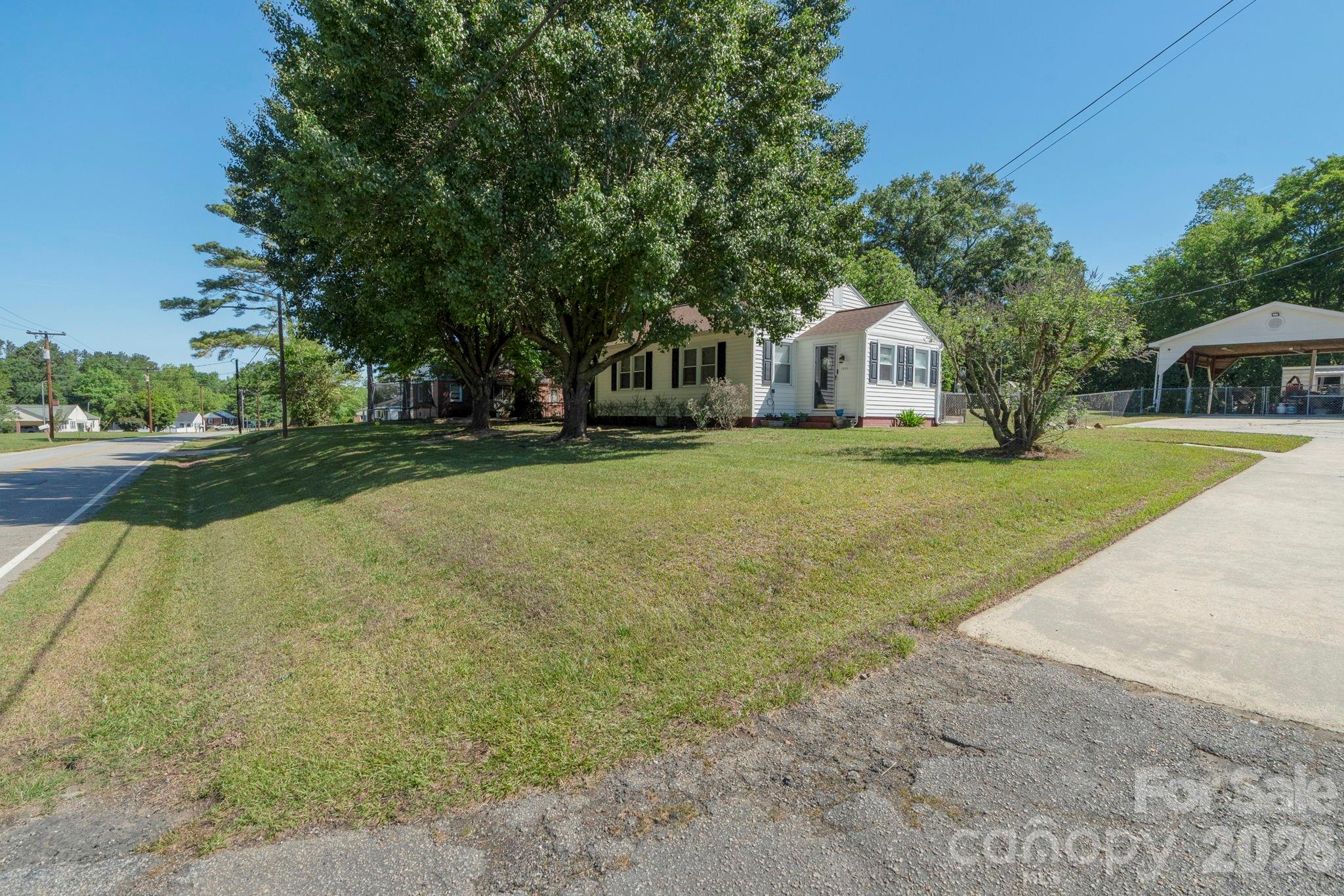 1599 Hillcrest Avenue Property Photo 42