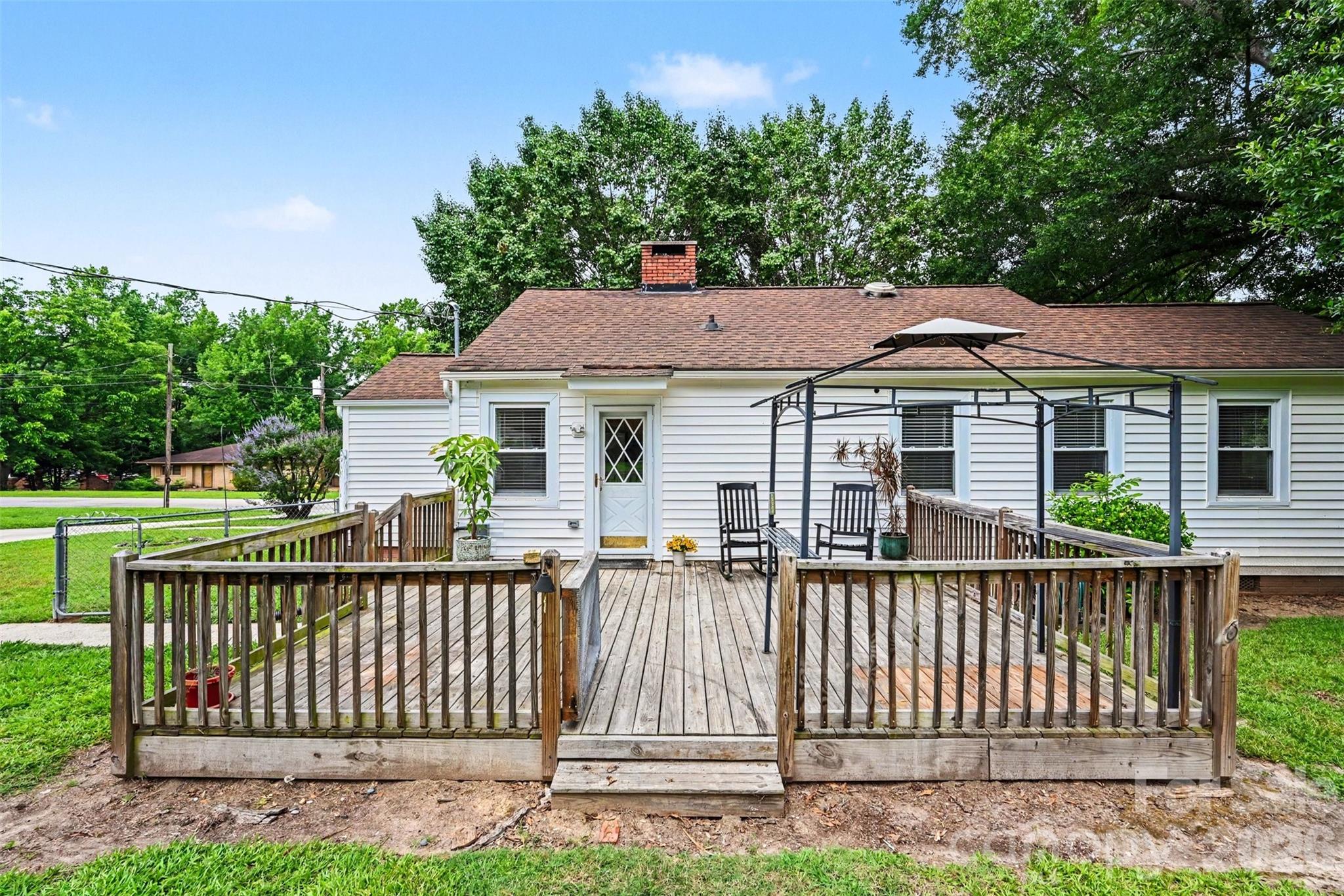 1599 Hillcrest Avenue Property Photo 46