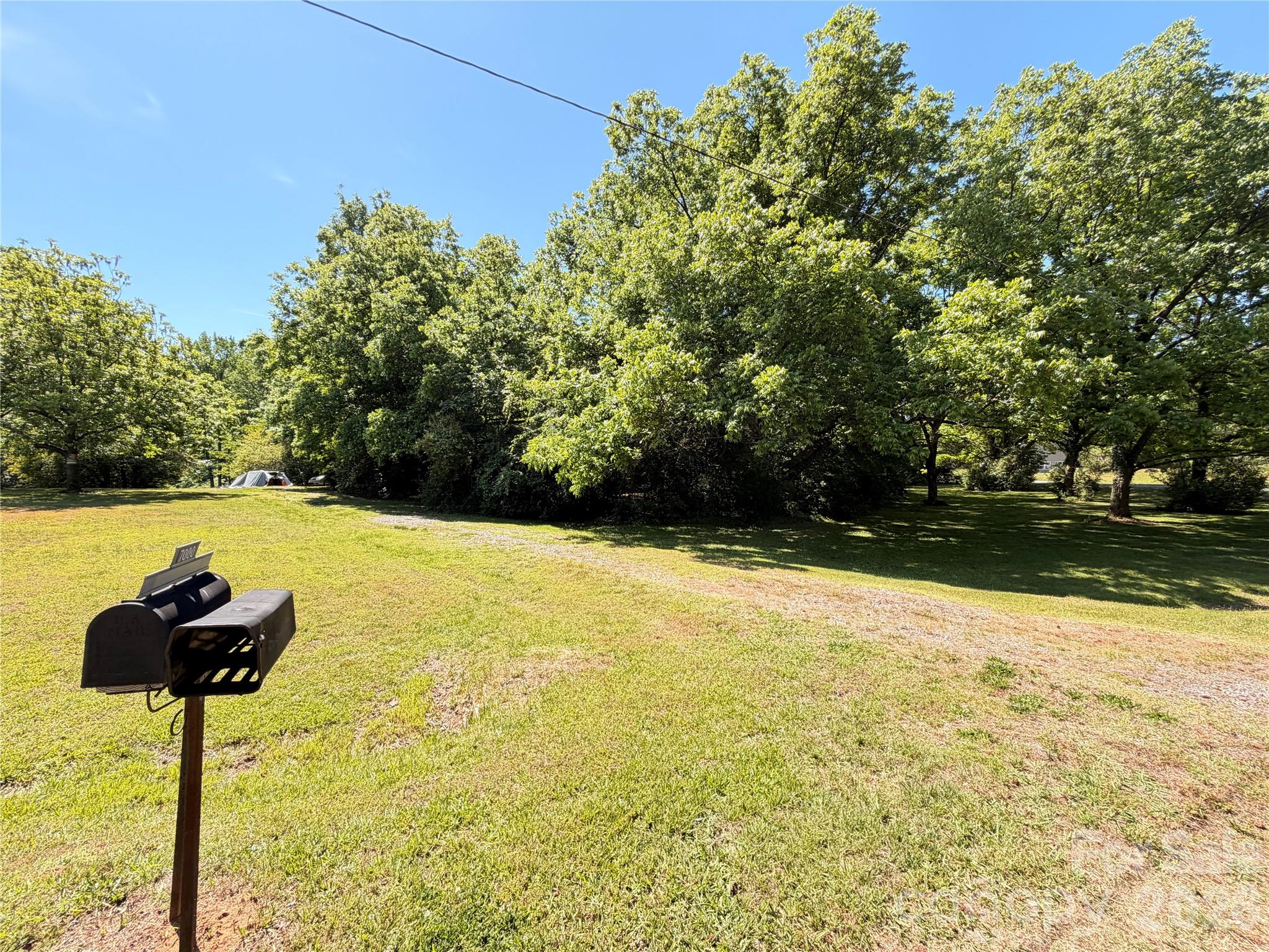 7000 Ridge Lane Road
