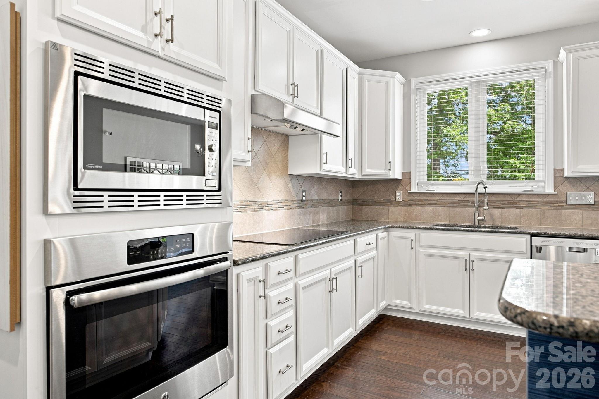 7223 Old Valley Way Property Photo 18