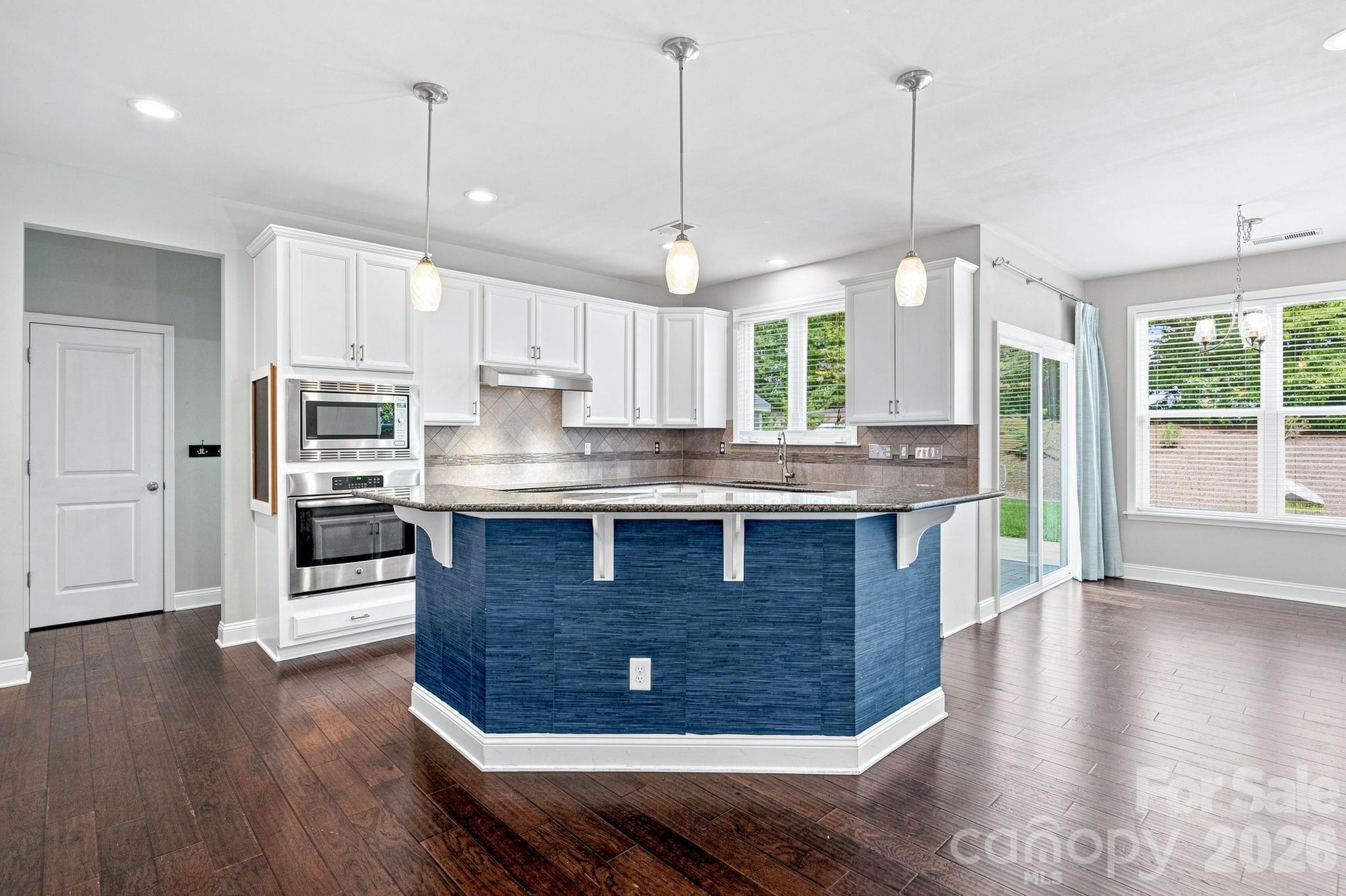 7223 Old Valley Way Property Photo 20