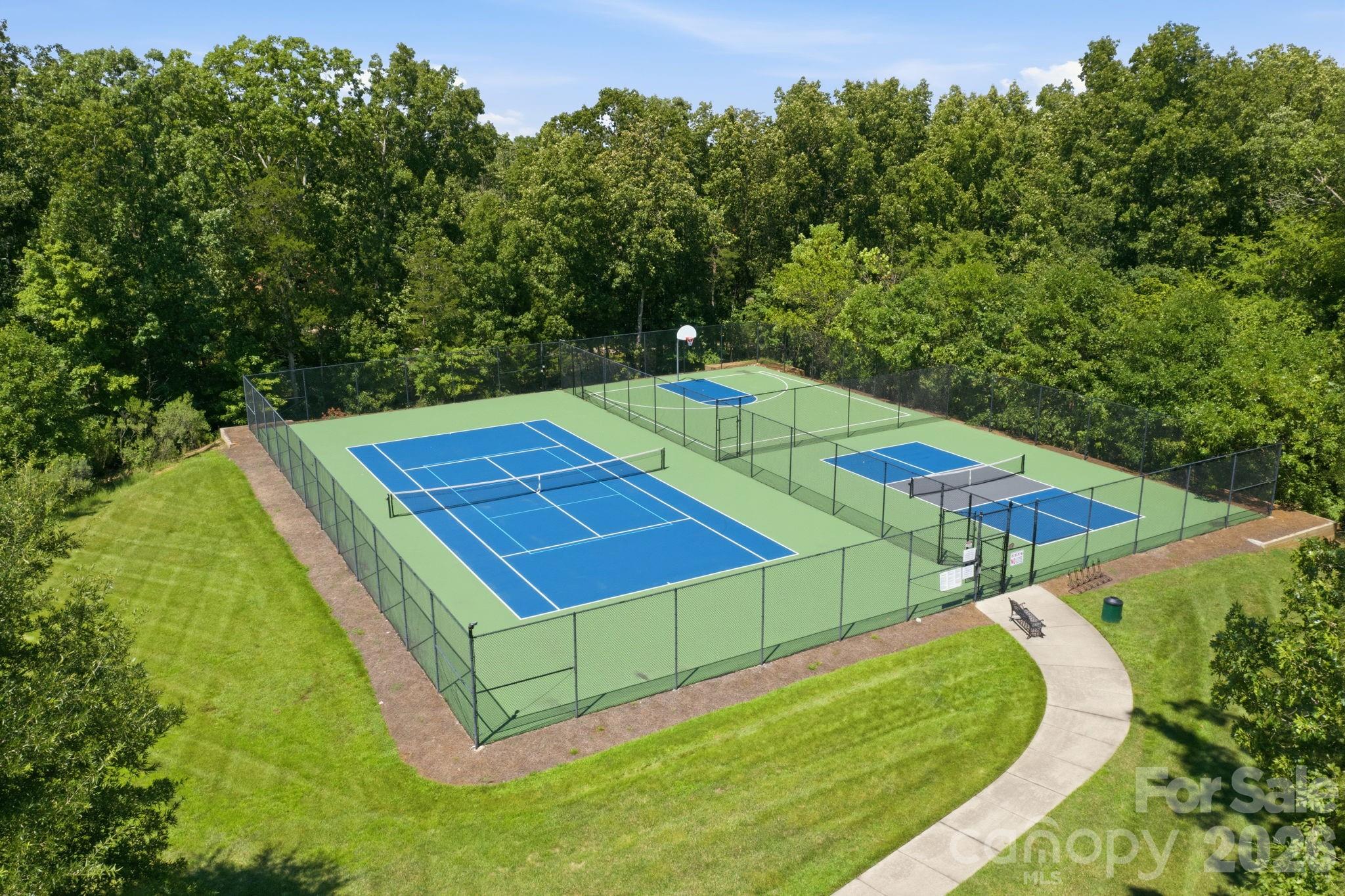 7223 Old Valley Way Property Photo 41