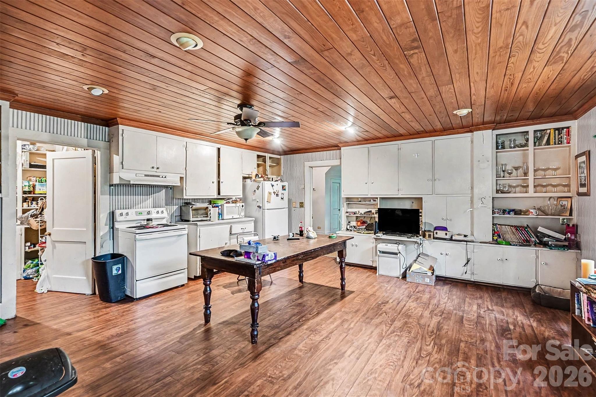 1116 Medlin Road Property Photo 20