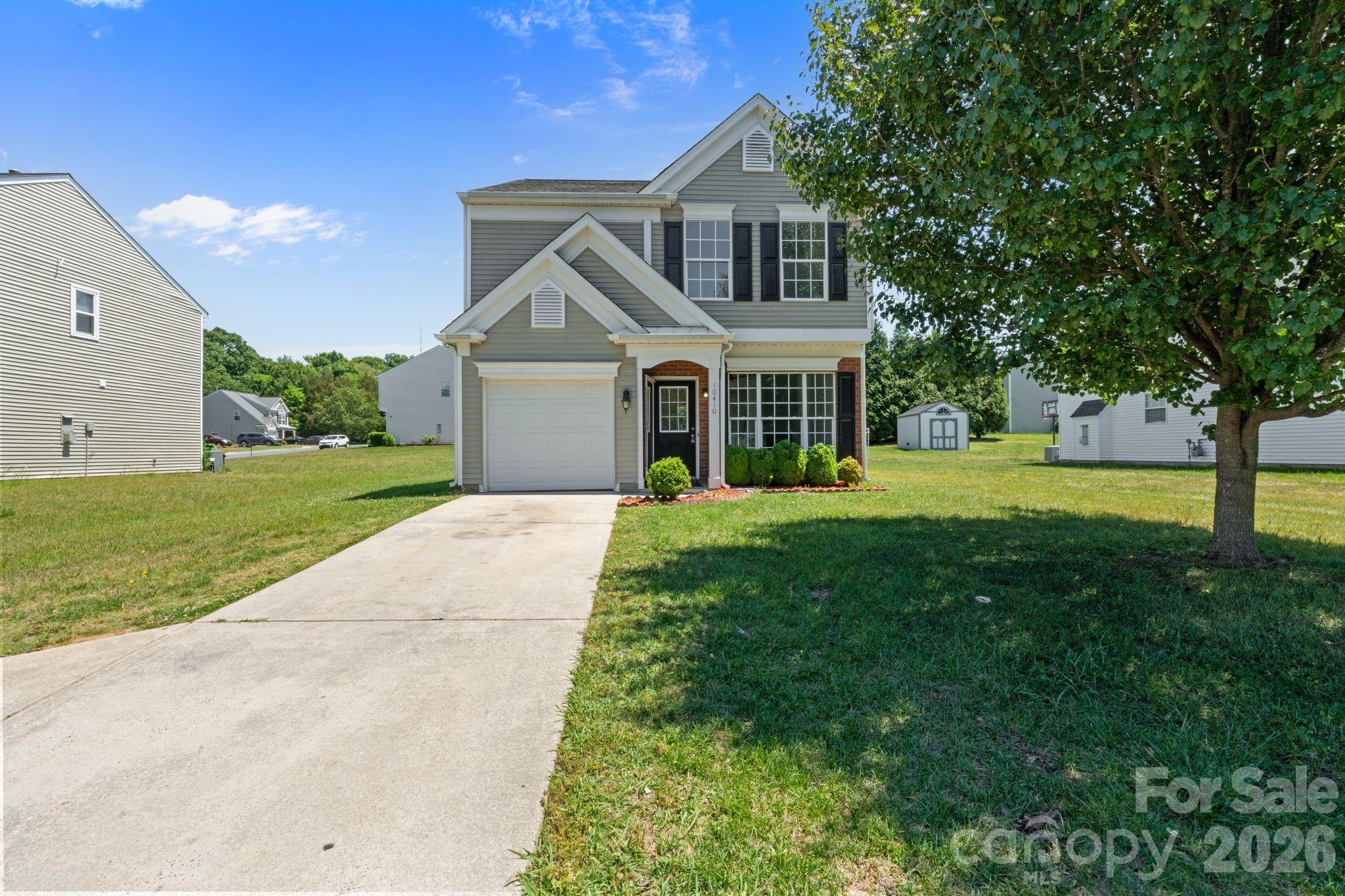 10410 Roundleaf Drive Property Photo 2