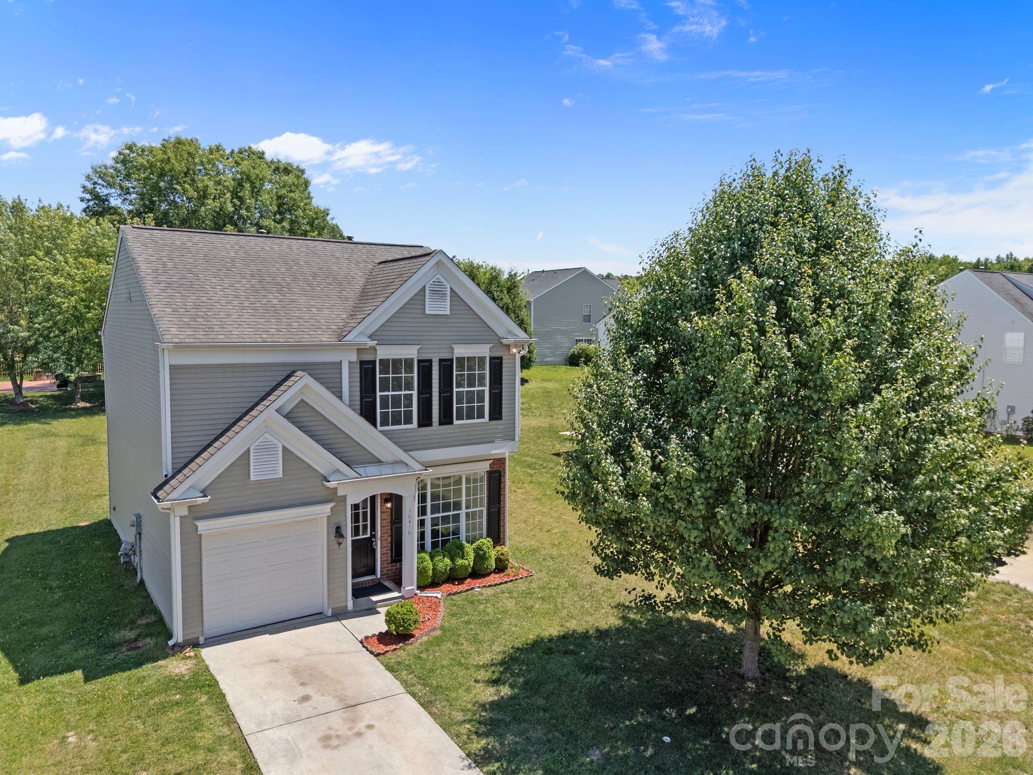 10410 Roundleaf Drive Property Photo 5