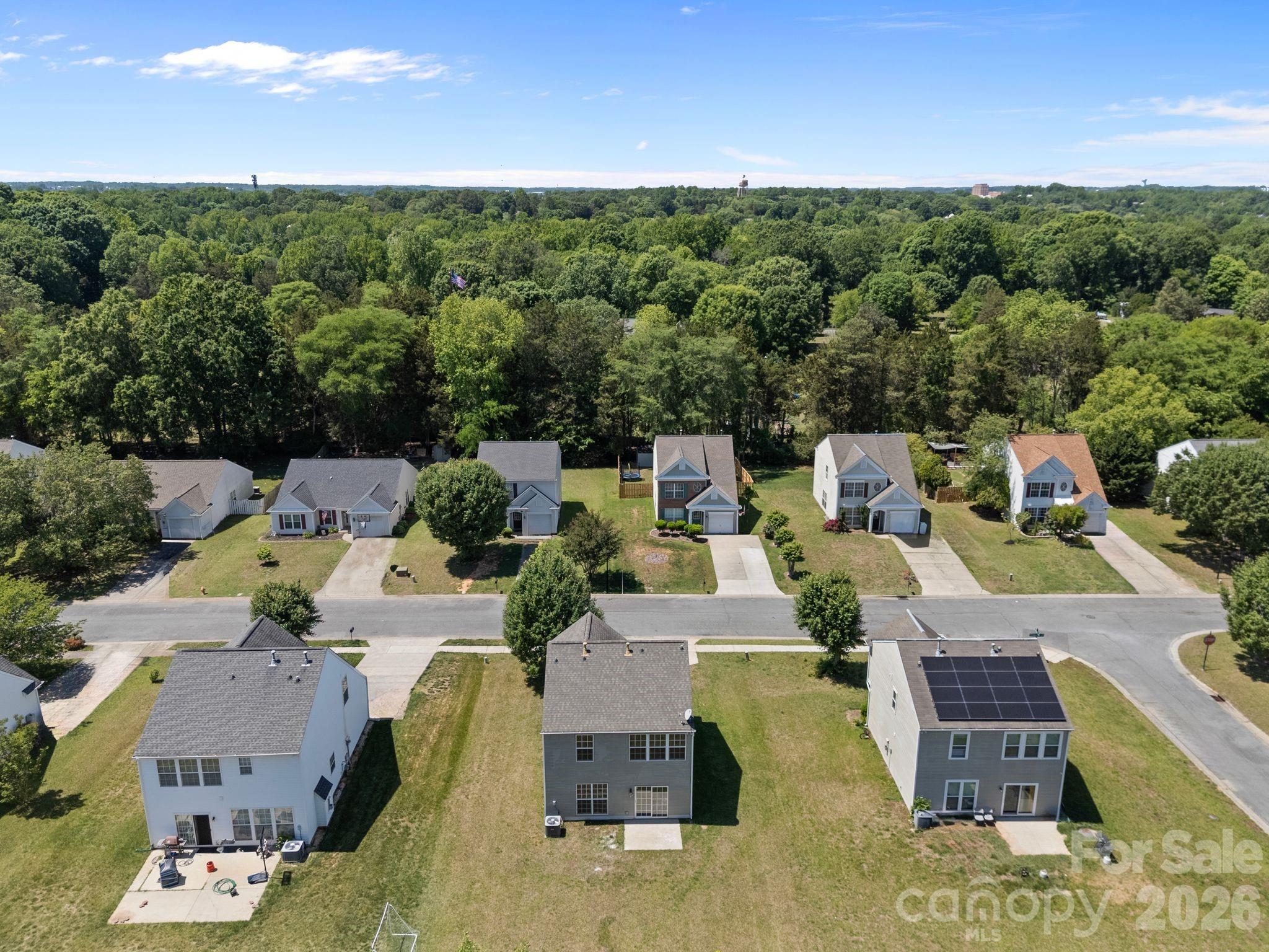 10410 Roundleaf Drive Property Photo 6