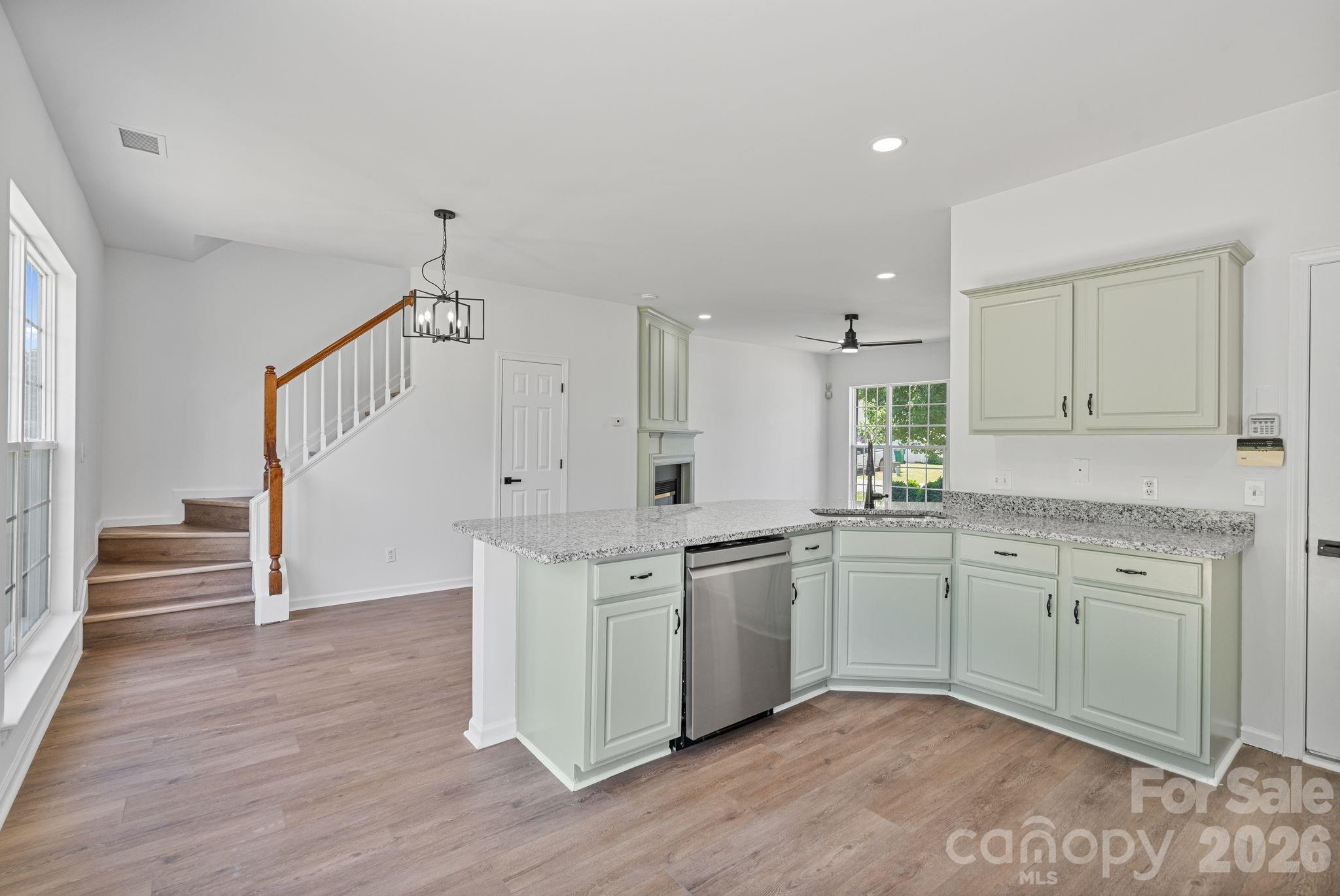 10410 Roundleaf Drive Property Photo 20