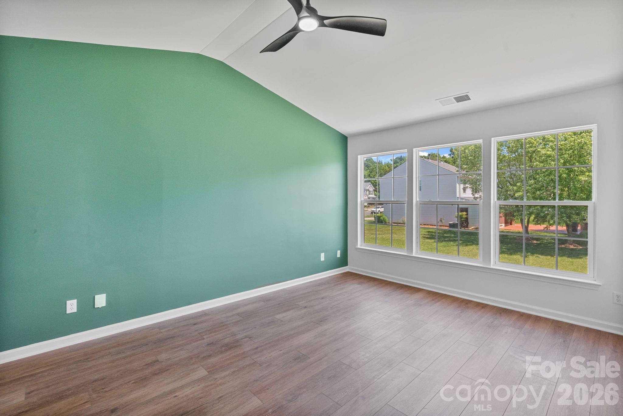 10410 Roundleaf Drive Property Photo 26
