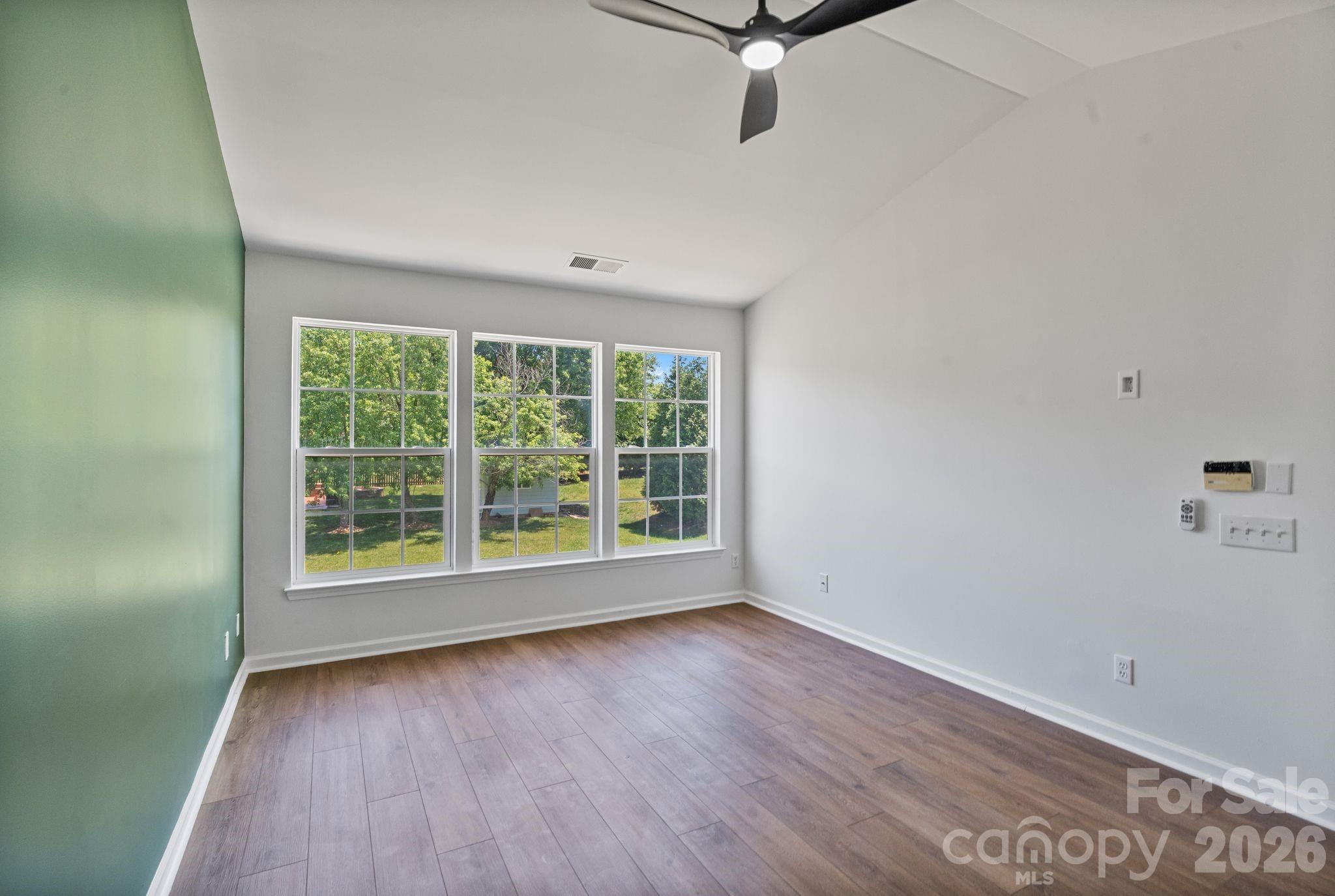 10410 Roundleaf Drive Property Photo 29